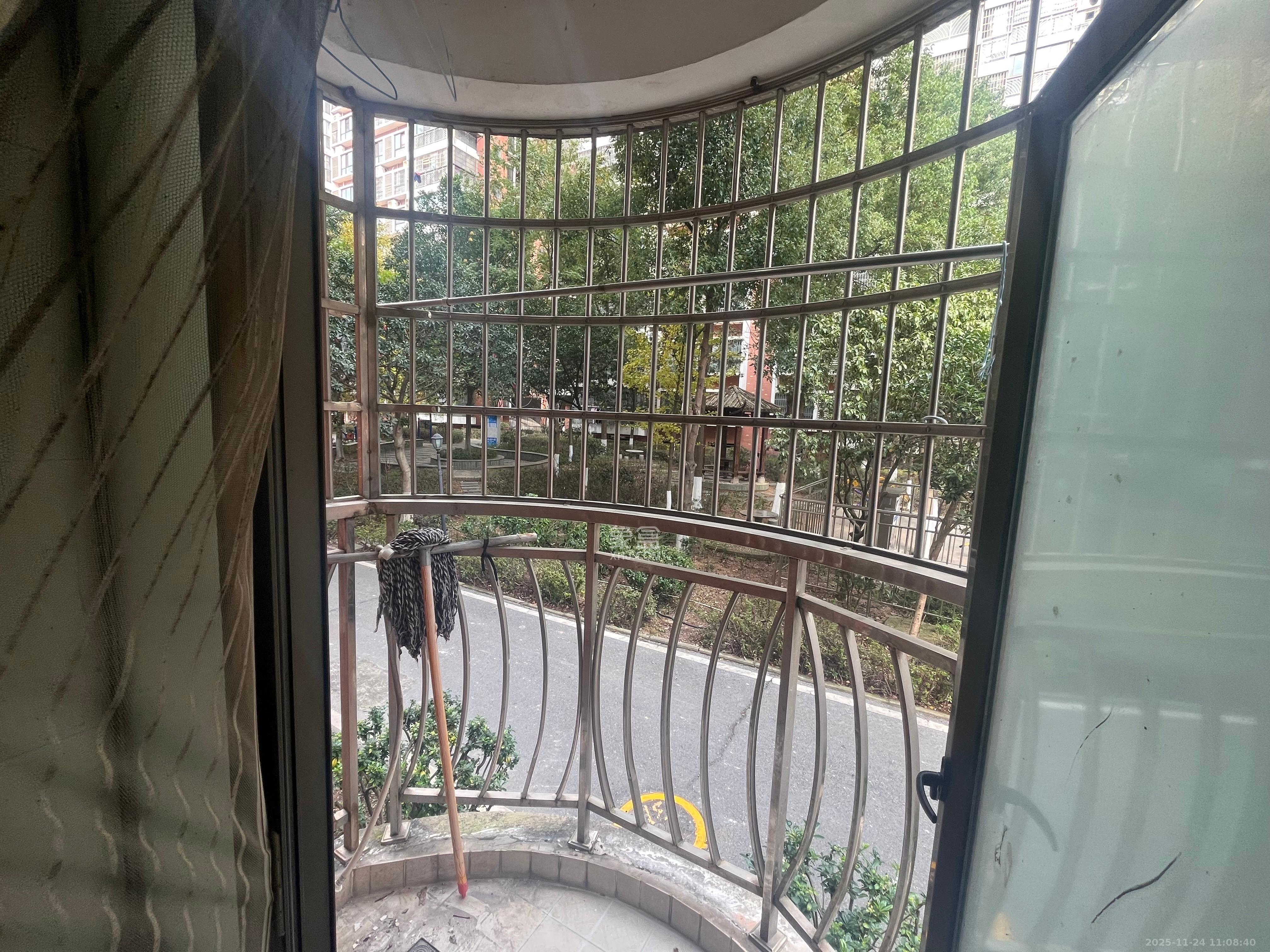 丽都桃源(金峰北院二期) 2室1厅1卫 1600.0元/月 丽都桃源(金峰北院二期) 2室1厅1卫 1600.0元/月室内图