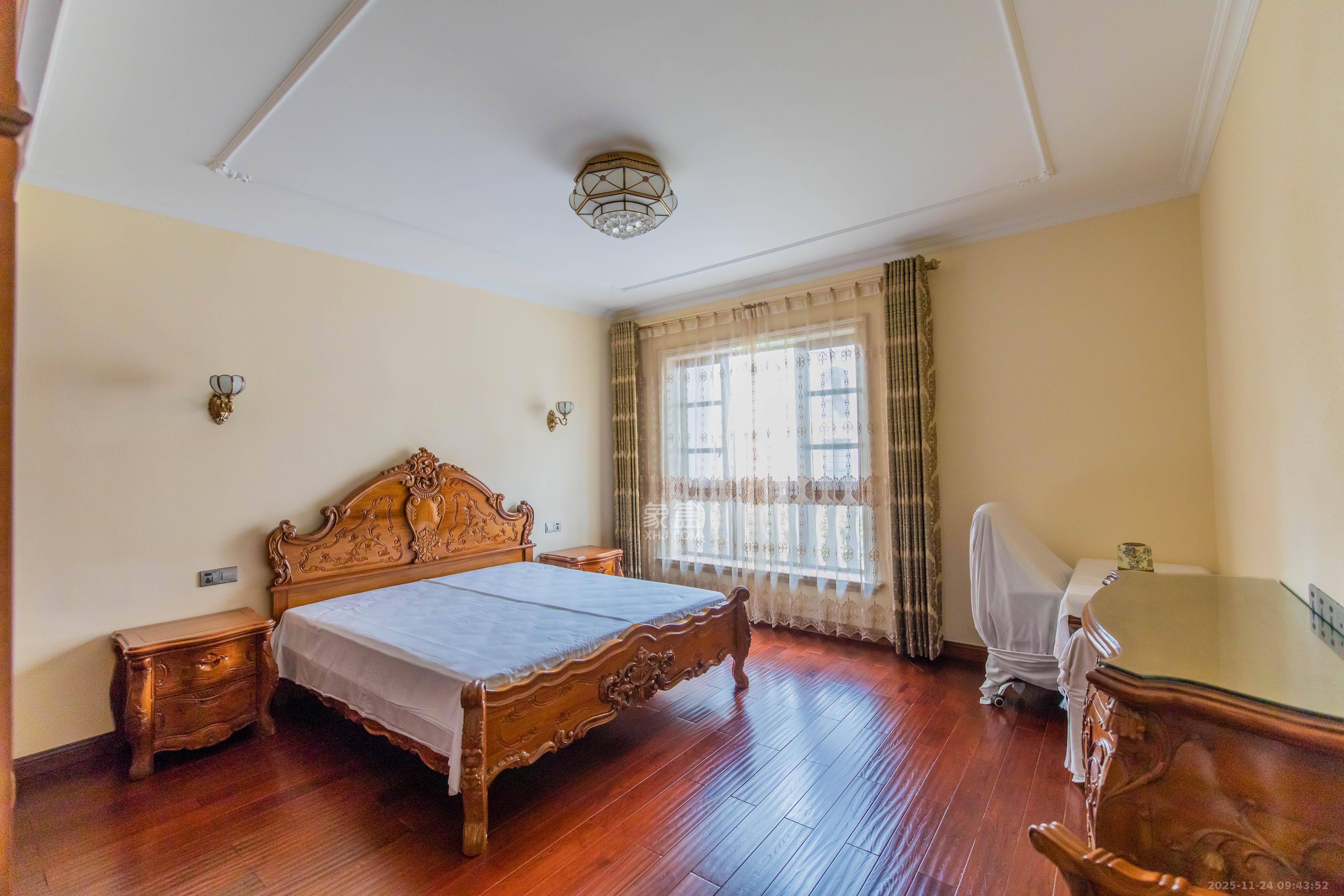 鹏基诺亚山林  7室4厅4卫    35000.0元/月室内图