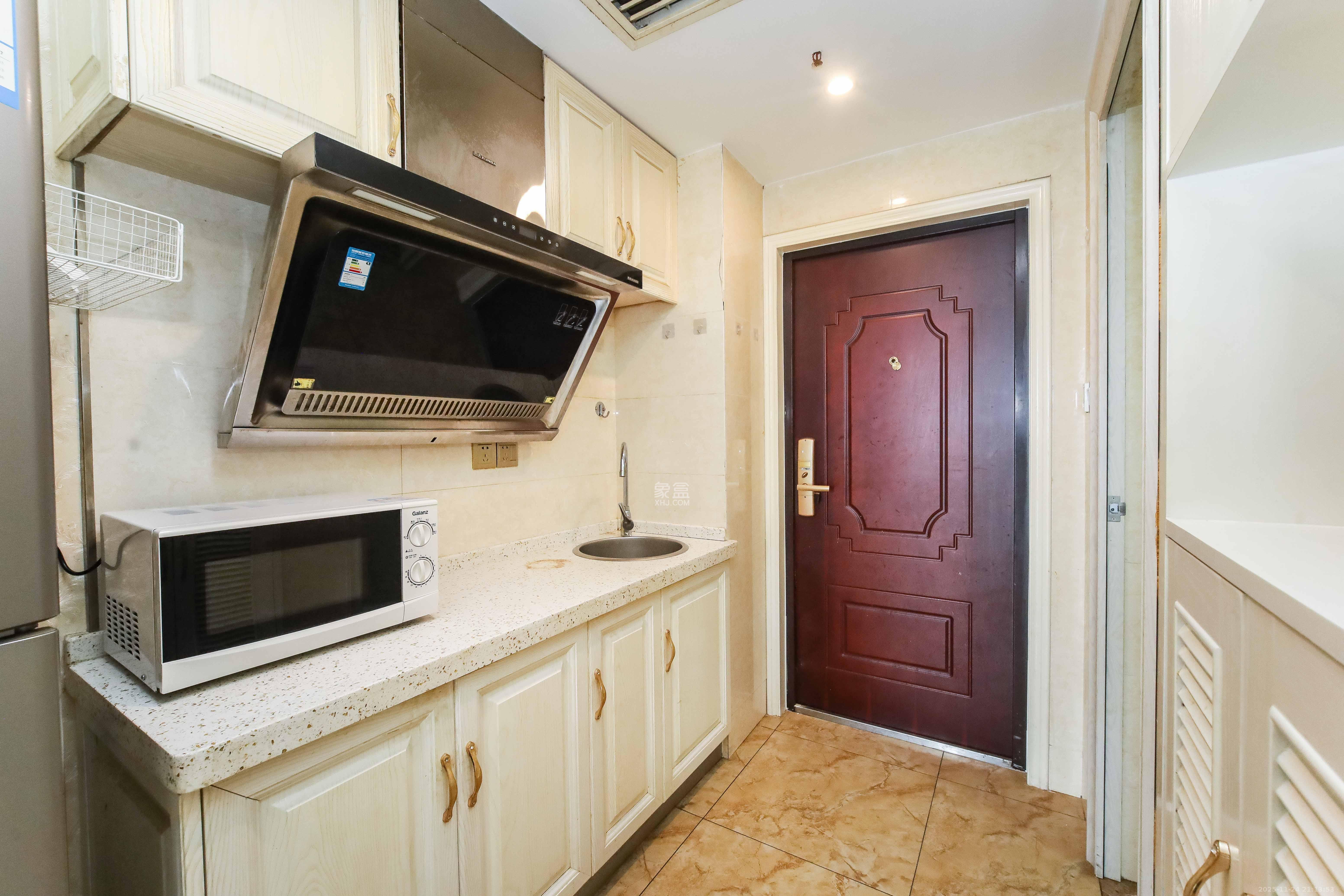 红橡华园(菲莎公馆)  1室1厅1卫    30.0万厨房