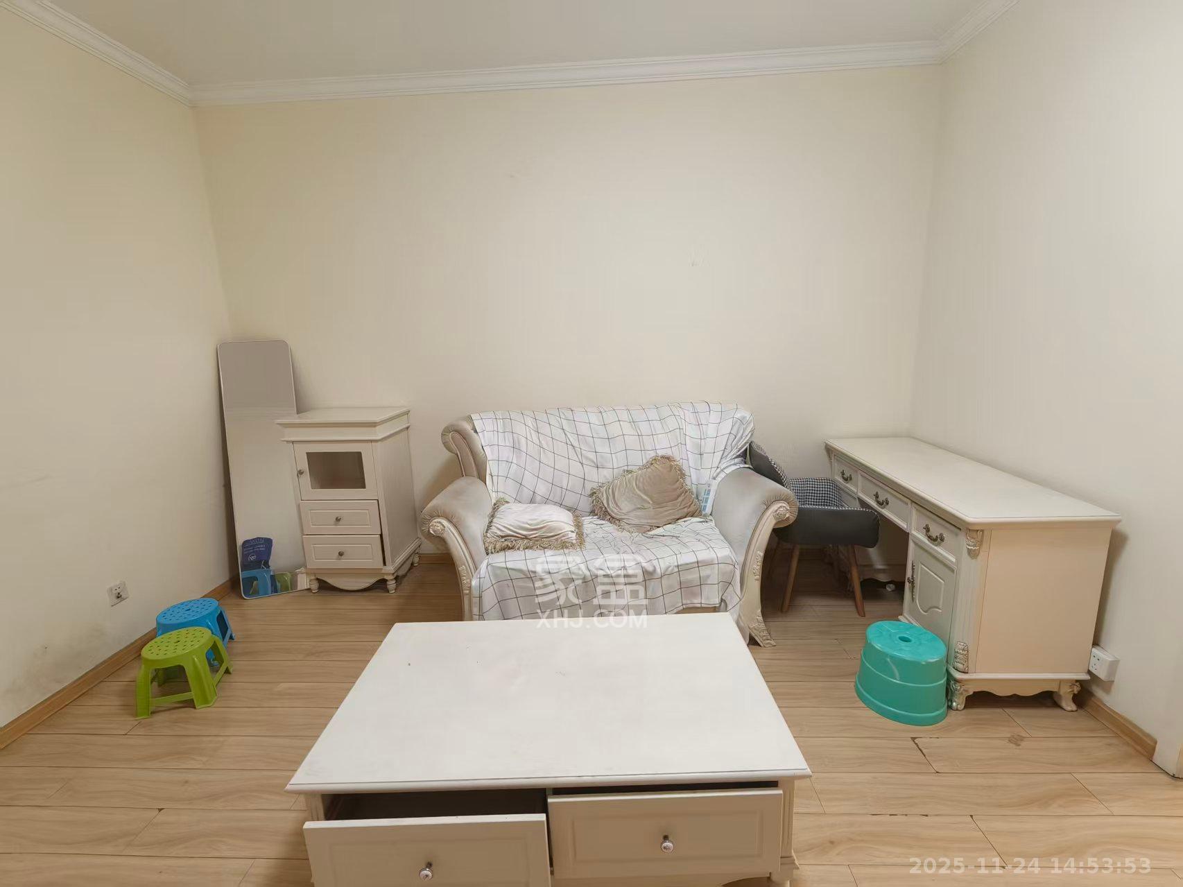 万芙锦城  1室1厅1卫    1500.0元/月室内图