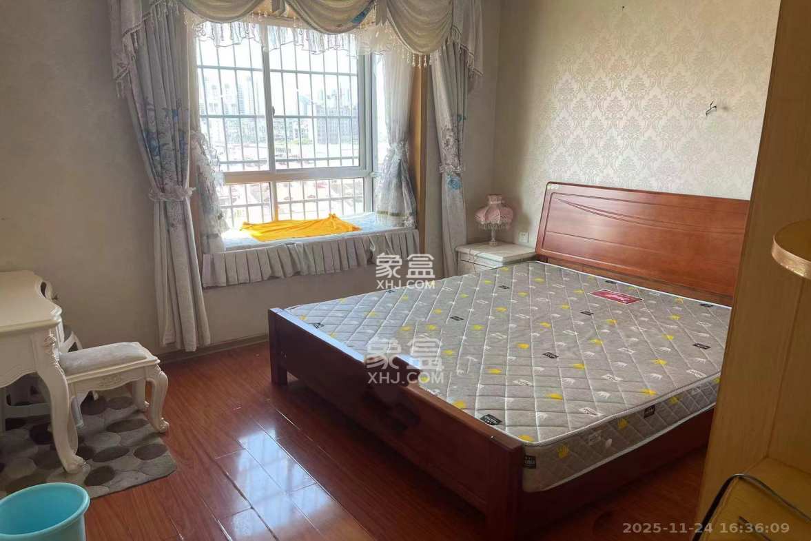 高桥现代商贸城 3室1厅2卫 3200.0元/月 高桥现代商贸城 3室1厅2卫 3200.0元/月室内图