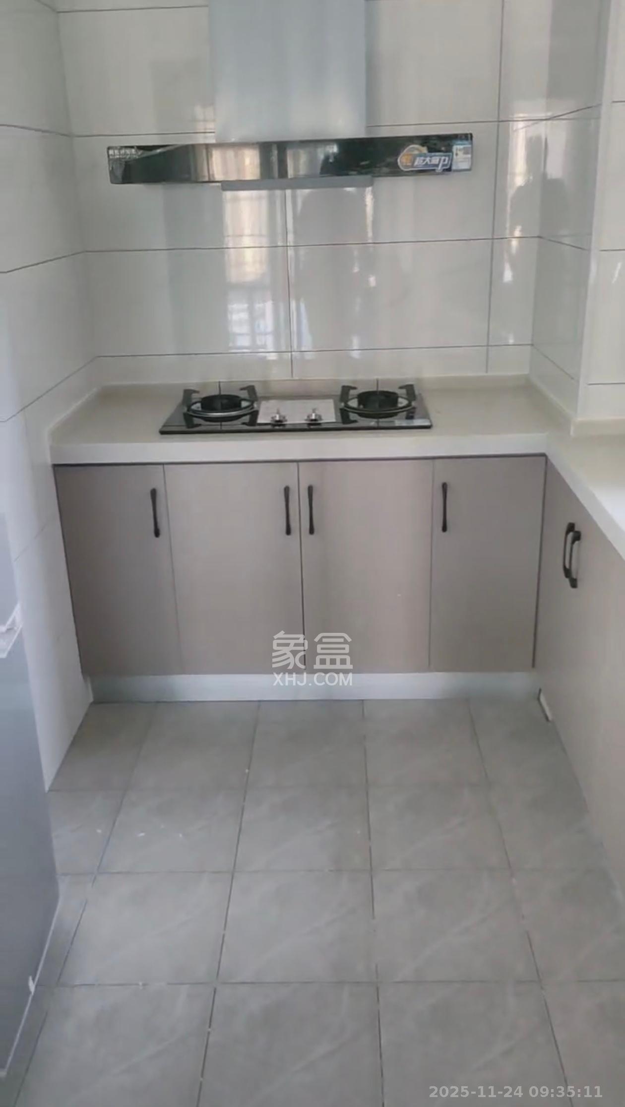 阳光城尚东湾悦江府  3室1厅1卫    2600.0元/月室内图