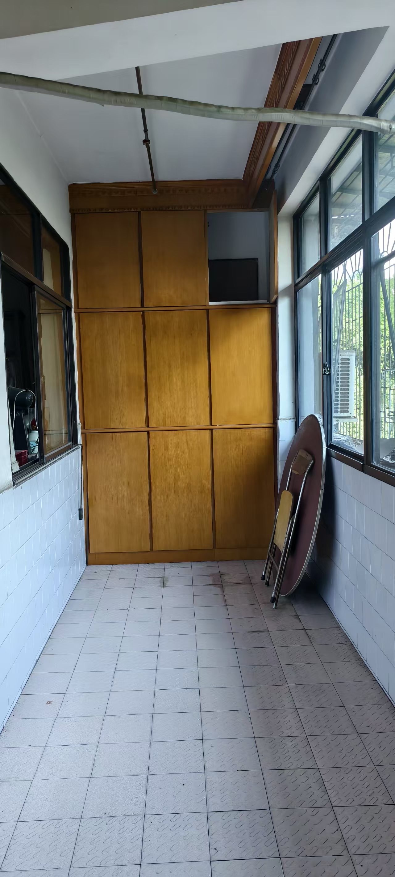 市中心医院家属区 3室2厅2卫 61.8万 市中心医院家属区 3室2厅2卫 61.8万客厅