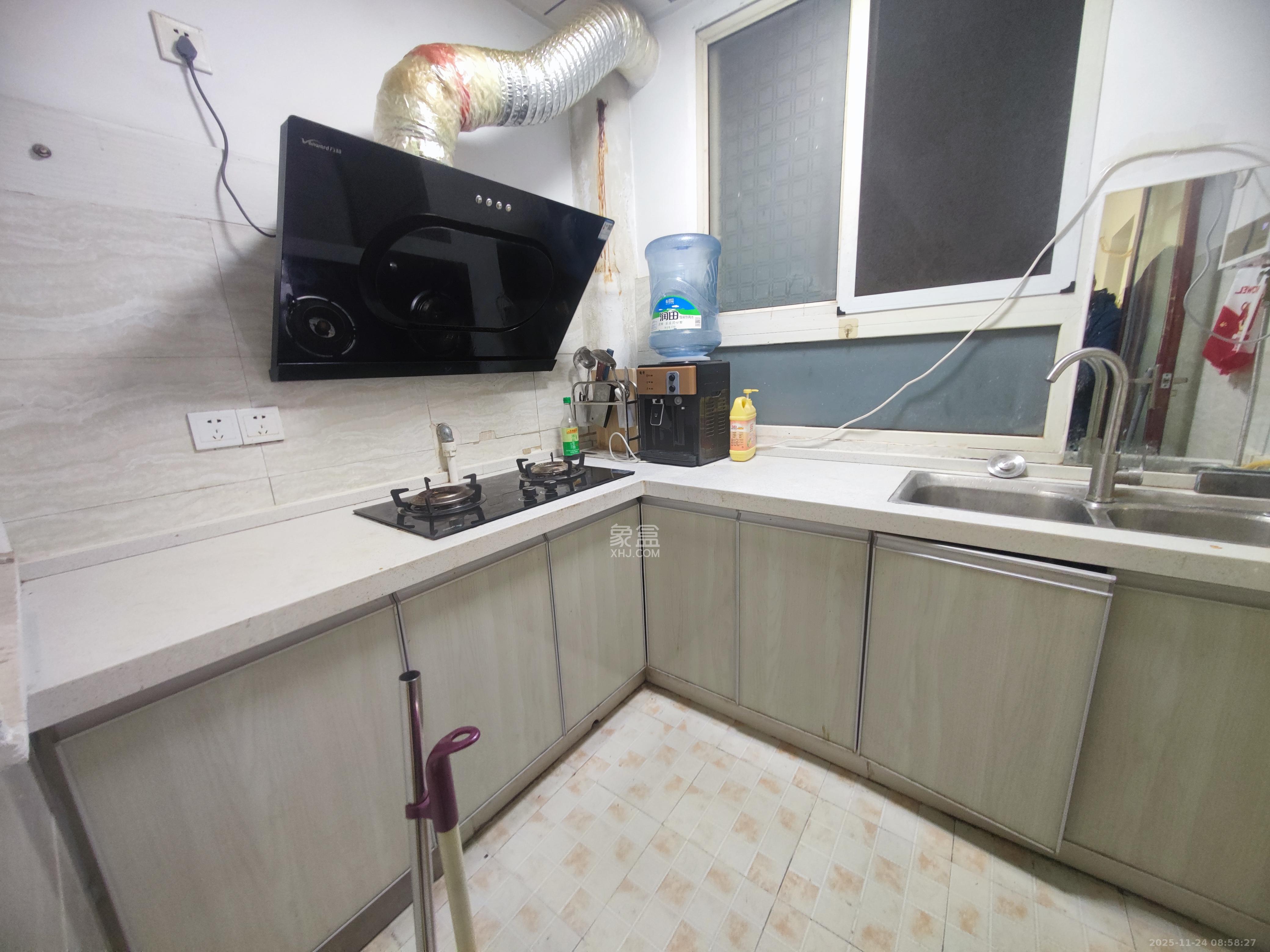 五里牌铁路宿舍  2室1厅1卫    1800.0元/月室内图