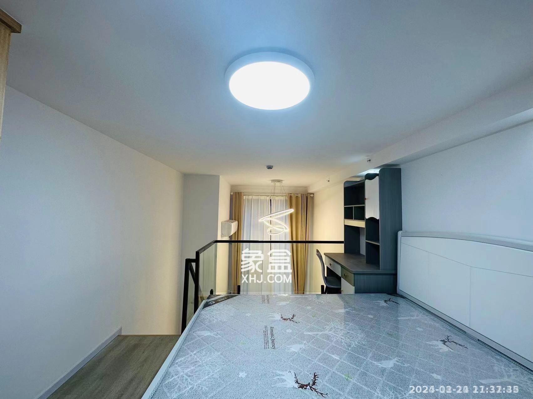 卓越中寰 2室1厅1卫 2100.0元/月 卓越中寰 2室1厅1卫 2100.0元/月室内图