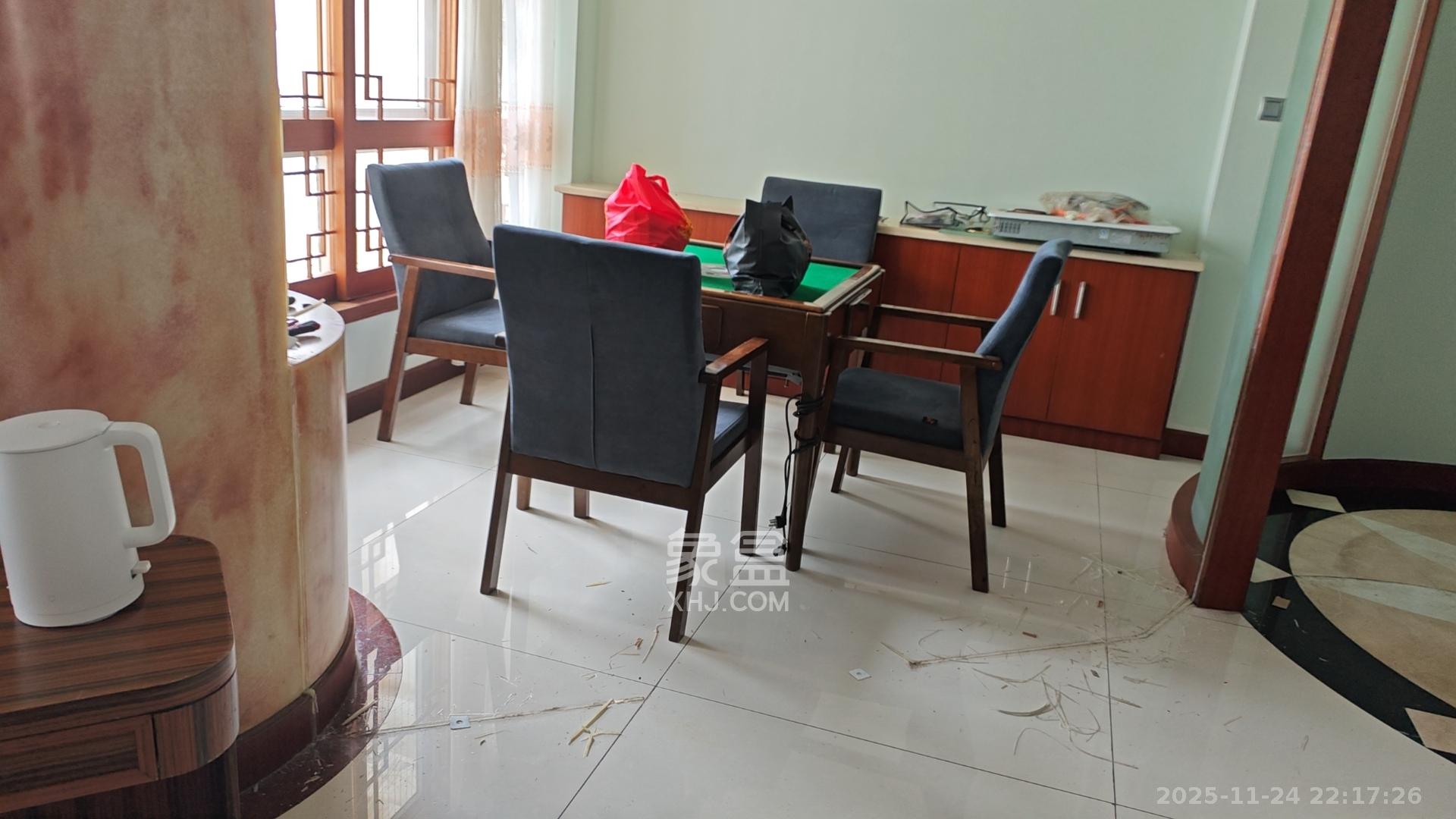 新世纪花苑  4室2厅2卫    6000.0元/月室内图