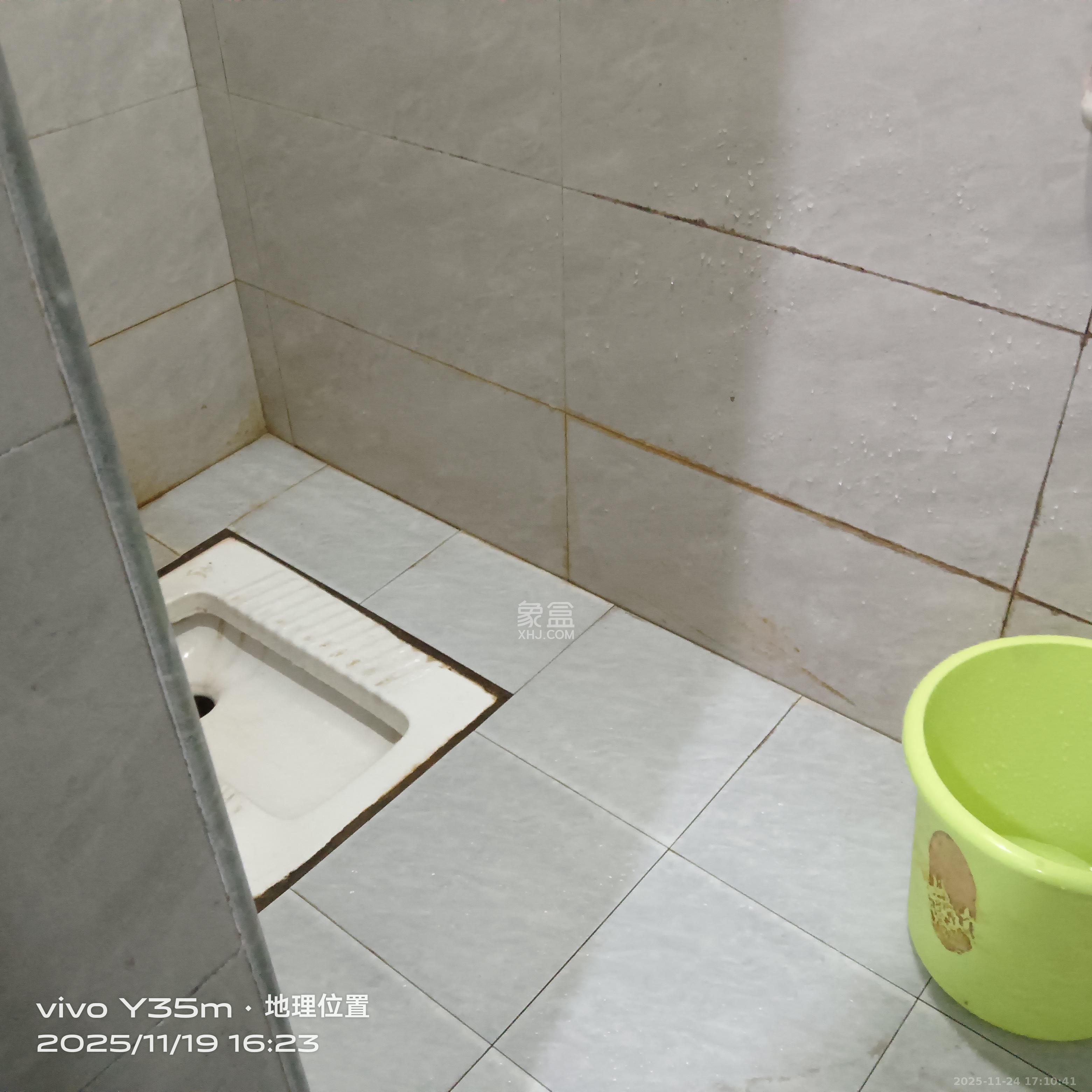 东风二村社区绸厂宿舍  3室1厅1卫    2000.0元/月室内图