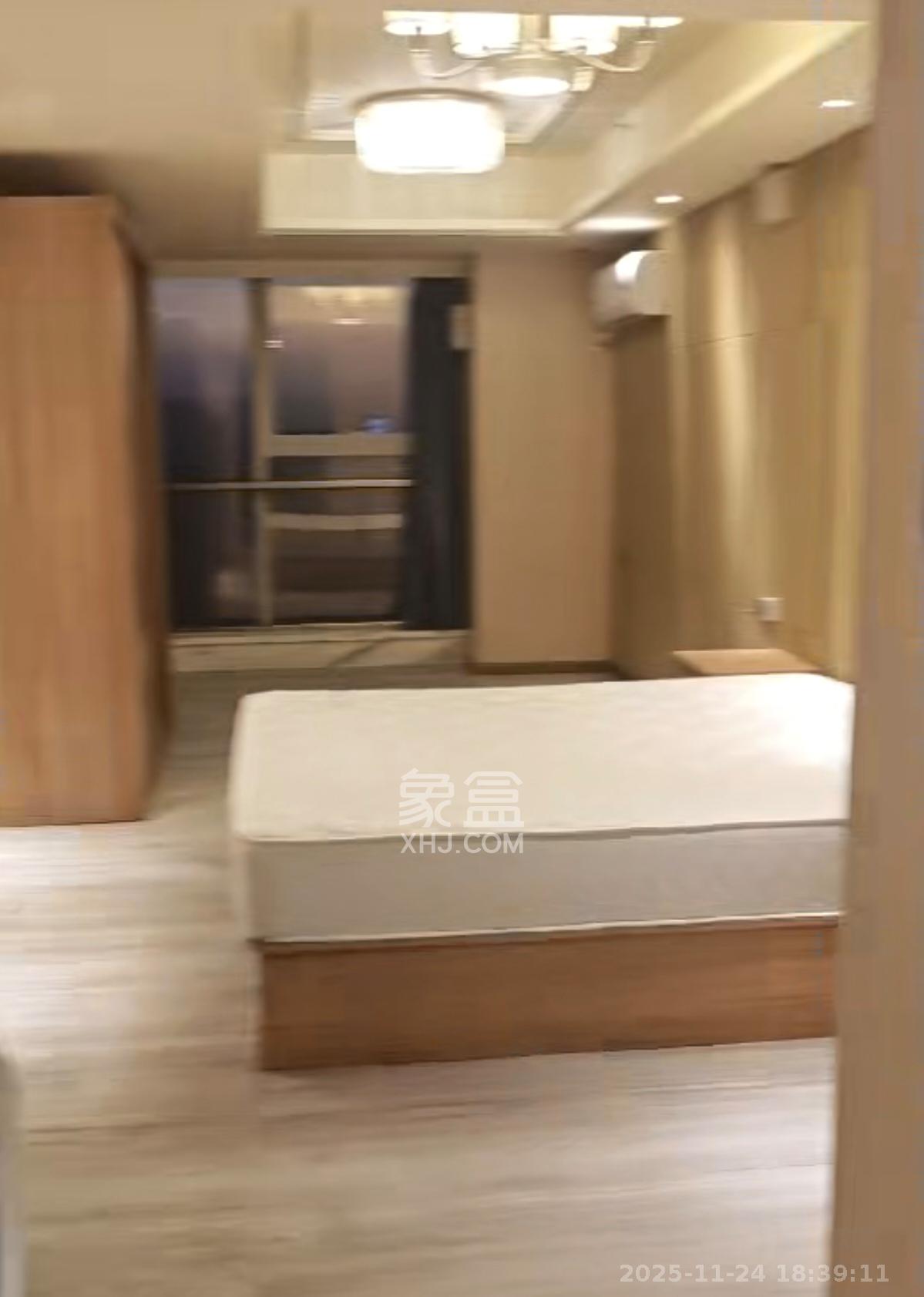 恒大誉府（融誉商业中心）  1室1厅1卫    1600.0元/月室内图