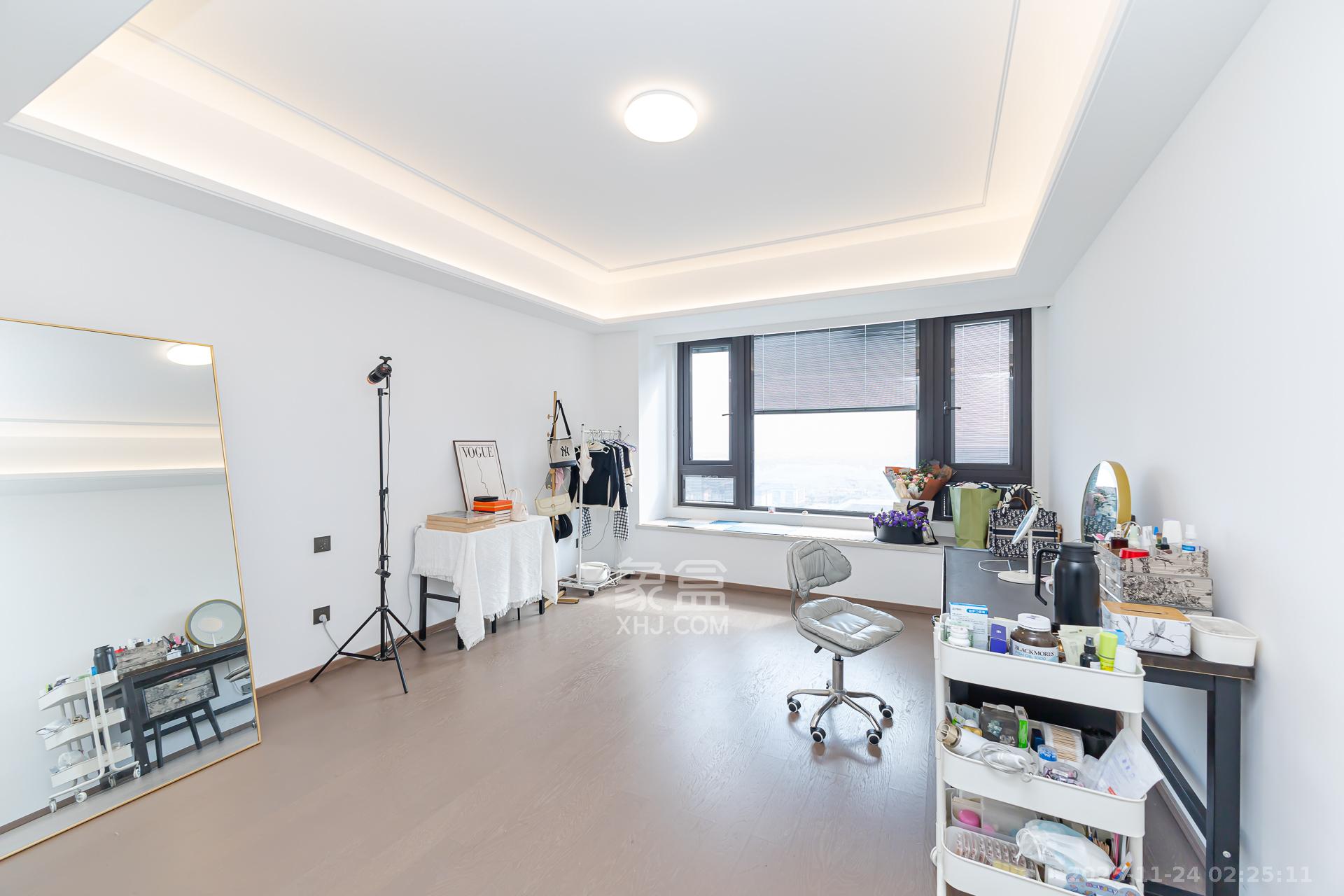 时代建发和著 4室2厅3卫 265.0万 时代建发和著 4室2厅3卫 265.0万卧室