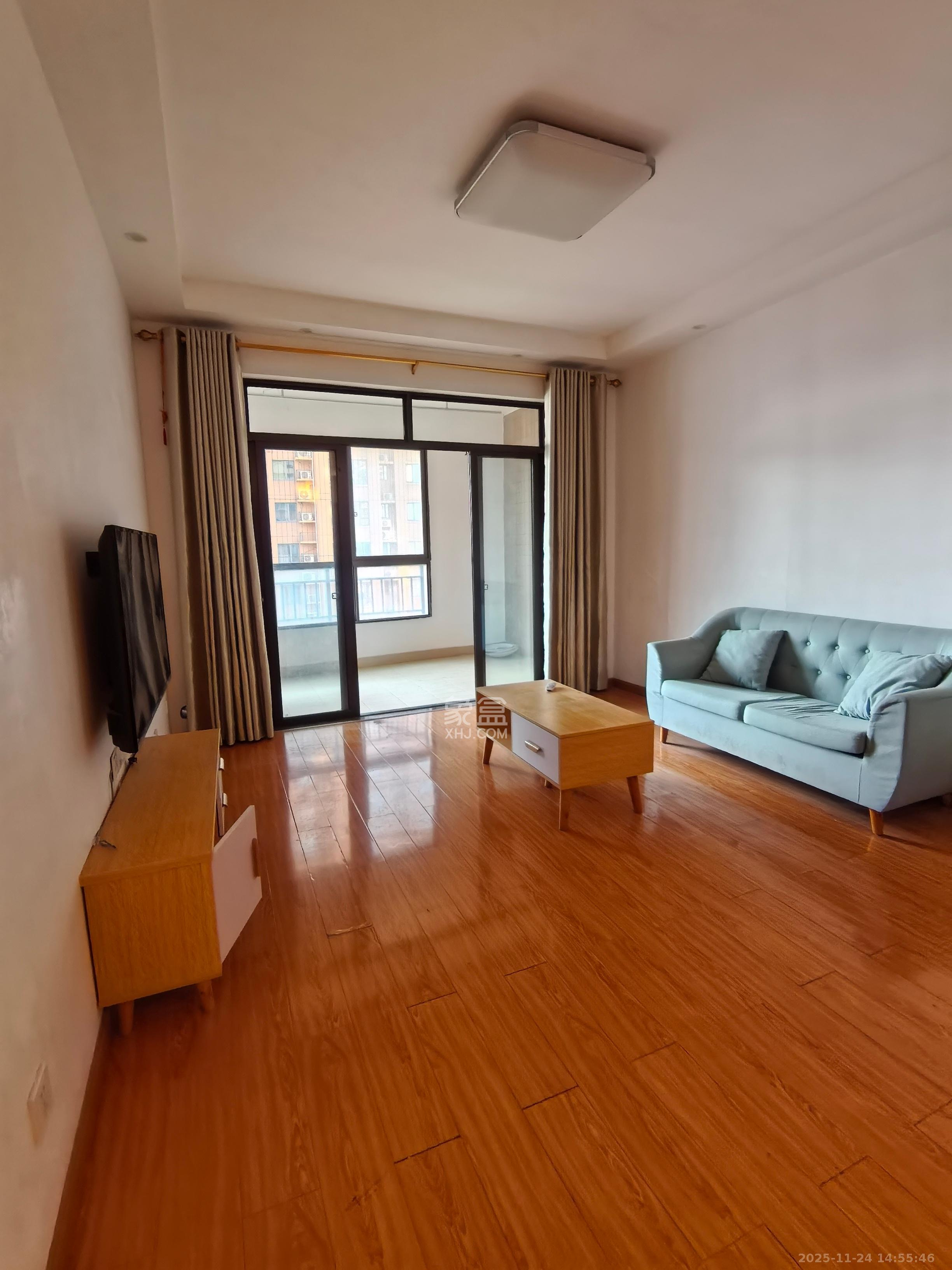 融科檀香山（融科紫檀、香山国际）  2室2厅1卫    2400.0元/月室内图