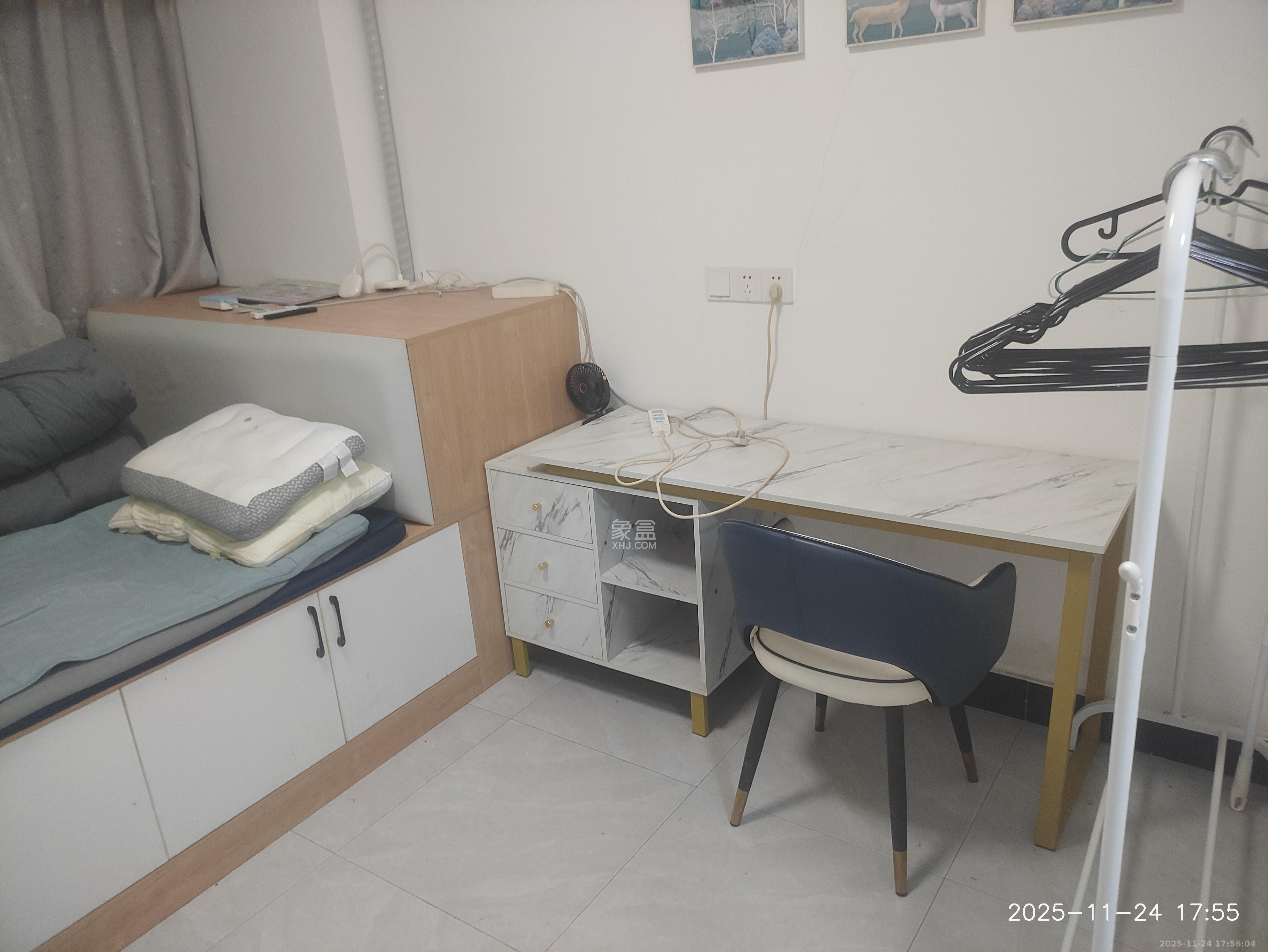 龙湖湘江星座（祺鑫星座公寓）  1室0厅0卫    1300.0元/月室内图