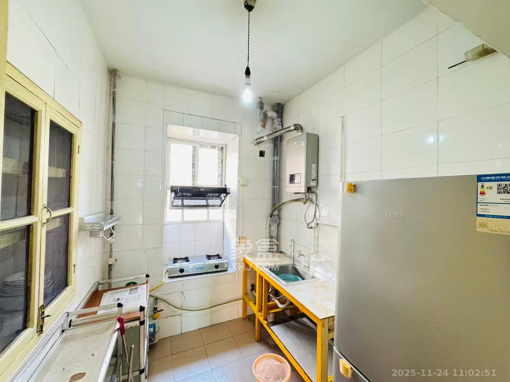 广厦新村  2室1厅1卫    1100.0元/月室内图