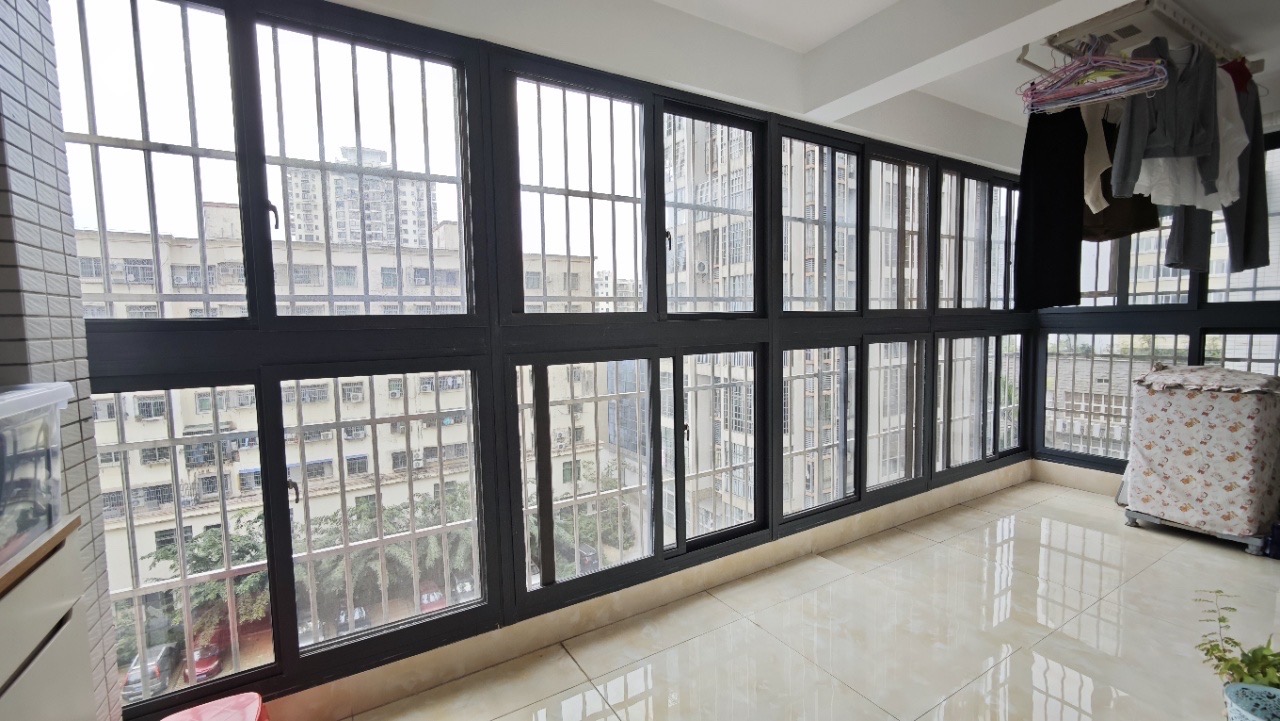 盛世一品 2室2厅1卫 108.8万 盛世一品 2室2厅1卫 108.8万客厅