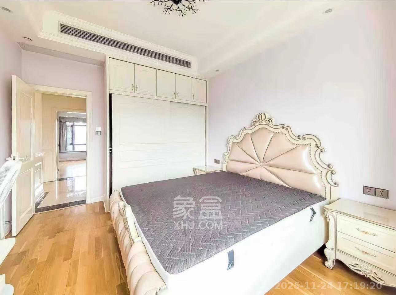 中建江山壹号 4室2厅3卫 16800.0元/月 中建江山壹号 4室2厅3卫 16800.0元/月室内图