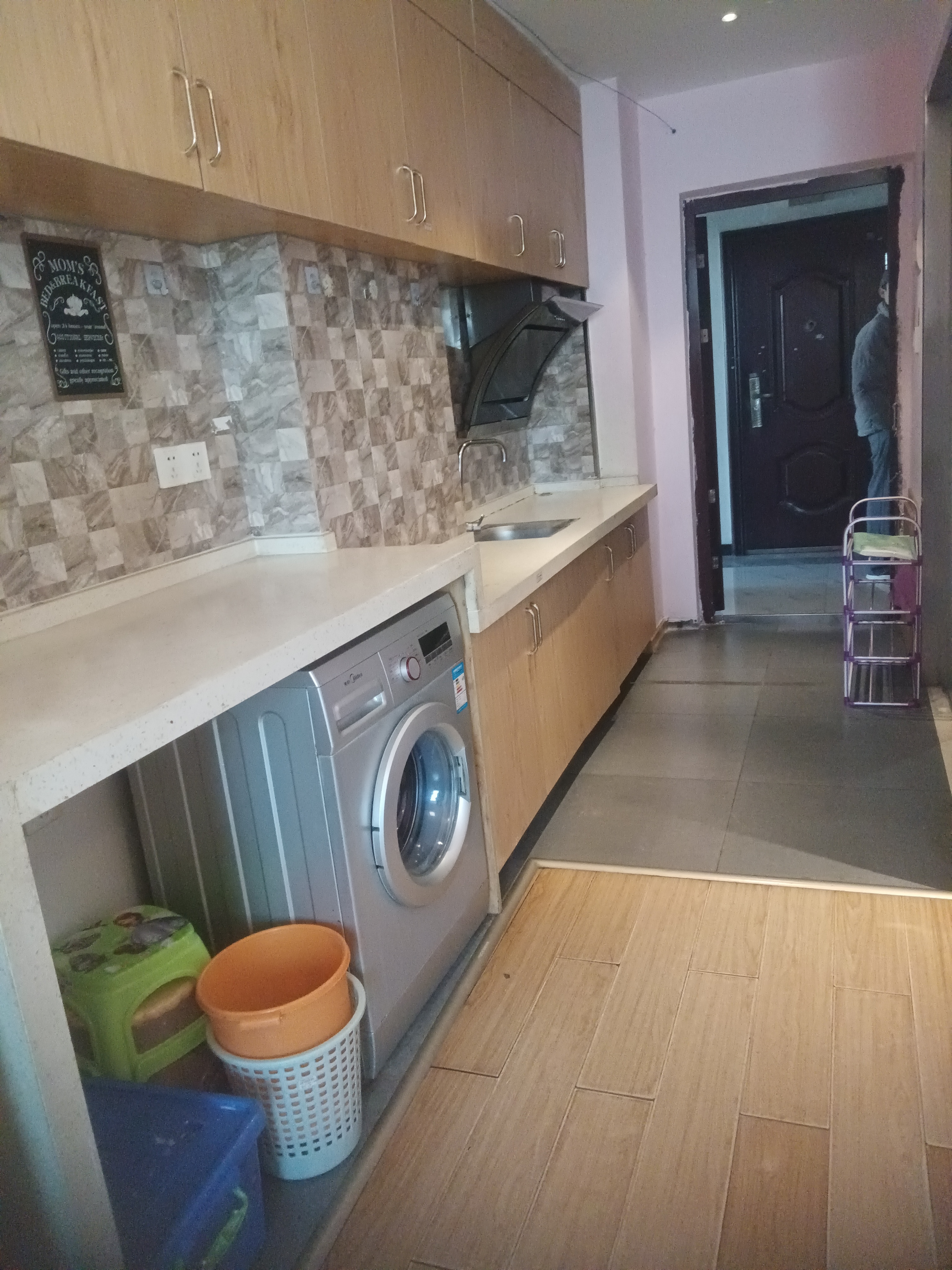 和平路行政公馆 1室1厅1卫 1100.0元/月 和平路行政公馆 1室1厅1卫 1100.0元/月室内图