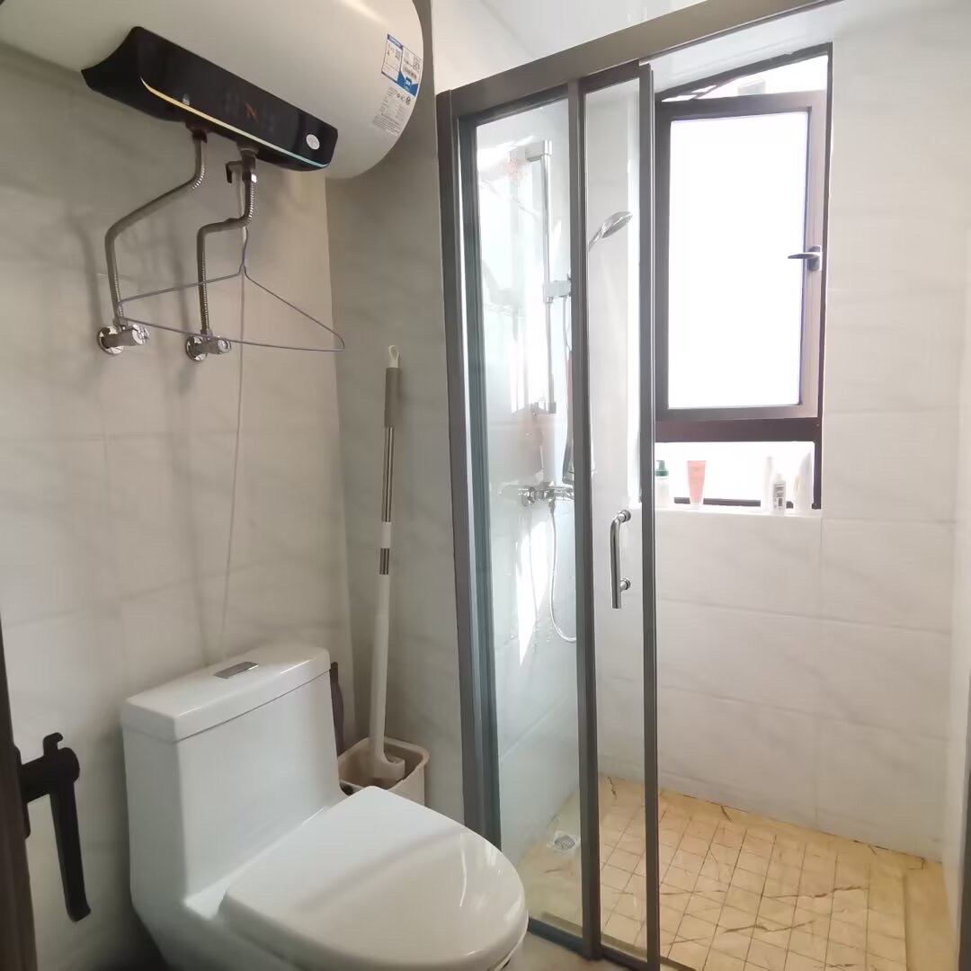 华耀碧桂园十里江湾誉峯  2室2厅1卫    1800.0元/月室内图