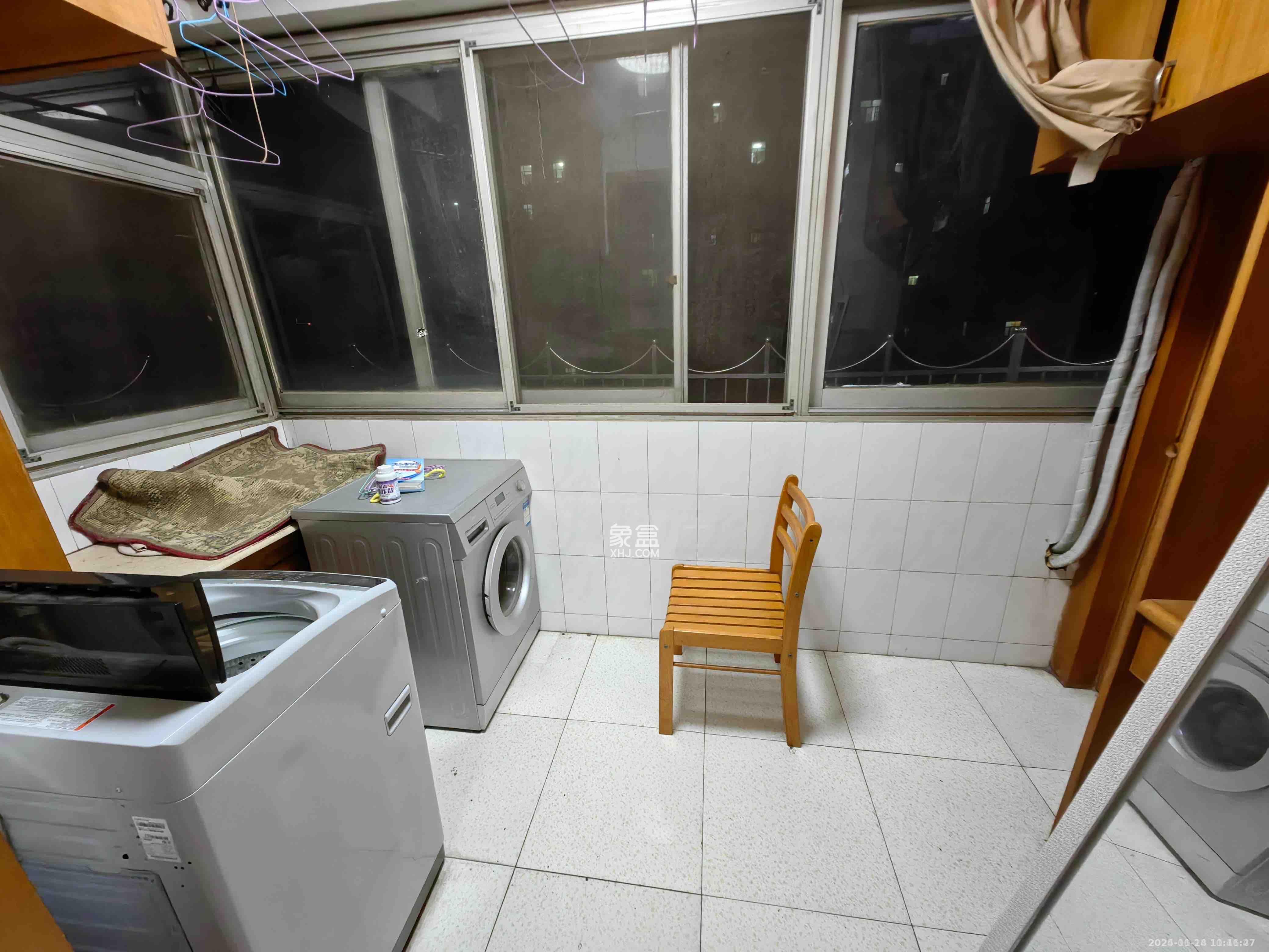 桂花路铁建宿舍  3室2厅1卫    1300.0元/月室内图