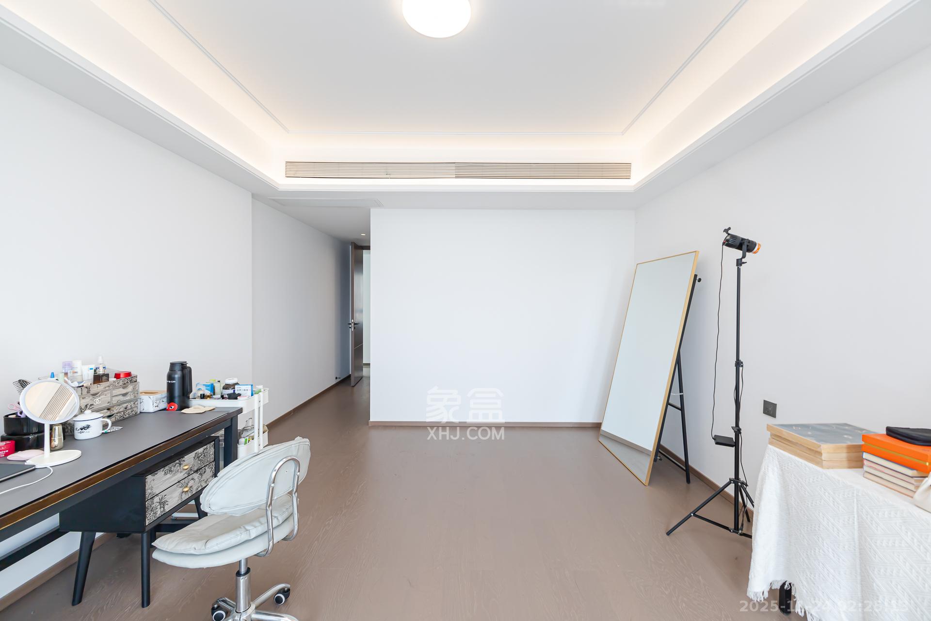 时代建发和著 4室2厅3卫 265.0万 时代建发和著 4室2厅3卫 265.0万卧室