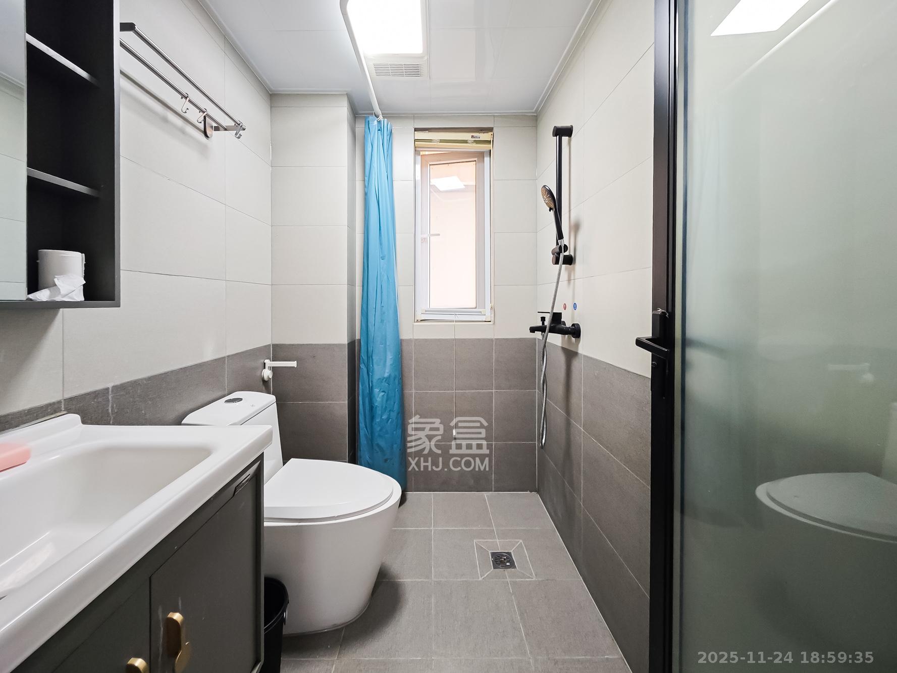 福晟钱隆国际(晟冉景苑) 3室2厅2卫 95.0万 福晟钱隆国际(晟冉景苑) 3室2厅2卫 95.0万卫生间