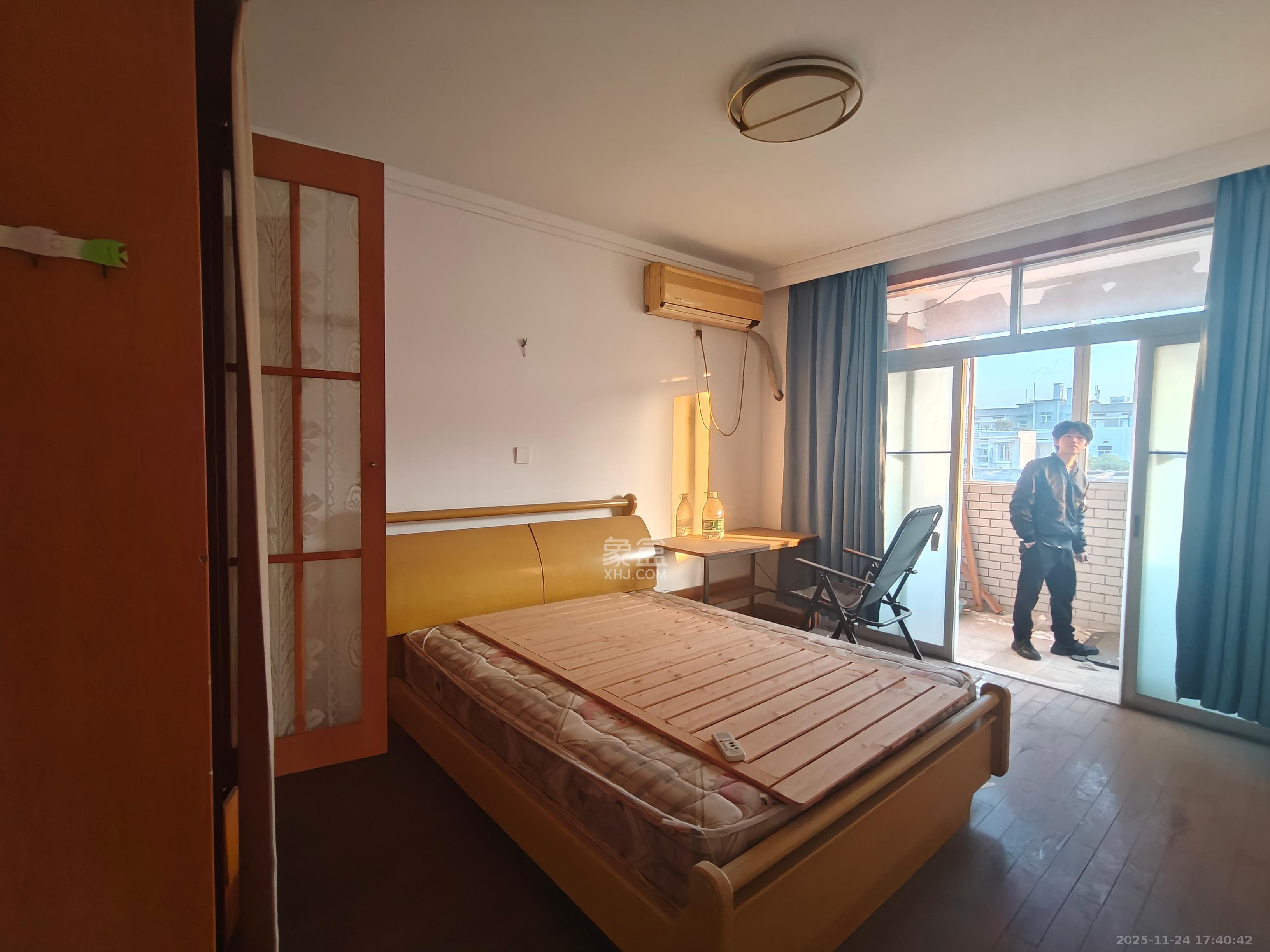 金科园 4室2厅2卫 3000.0元/月 金科园 4室2厅2卫 3000.0元/月室内图