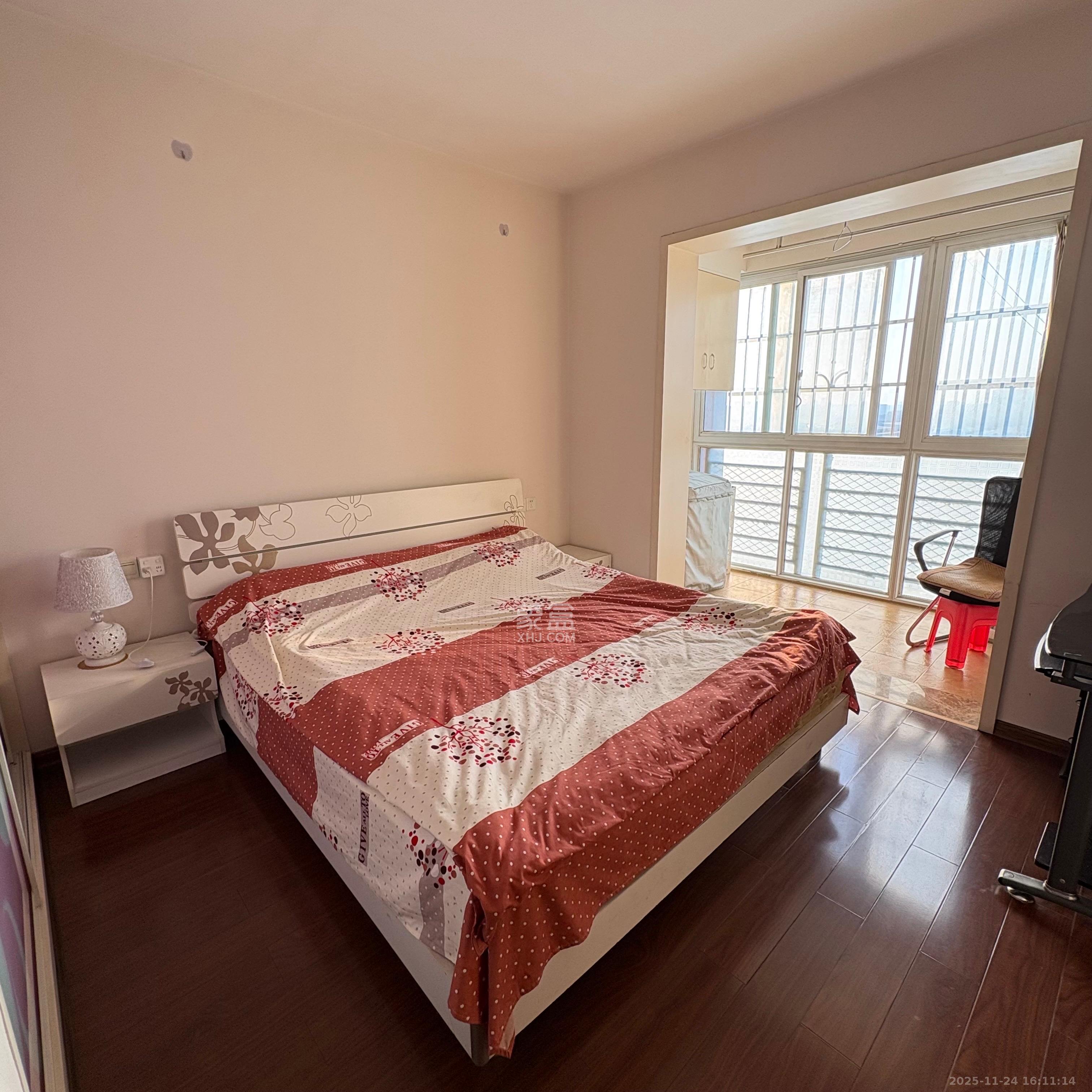 圣力华苑 1室1厅1卫 1100.0元/月 圣力华苑 1室1厅1卫 1100.0元/月室内图