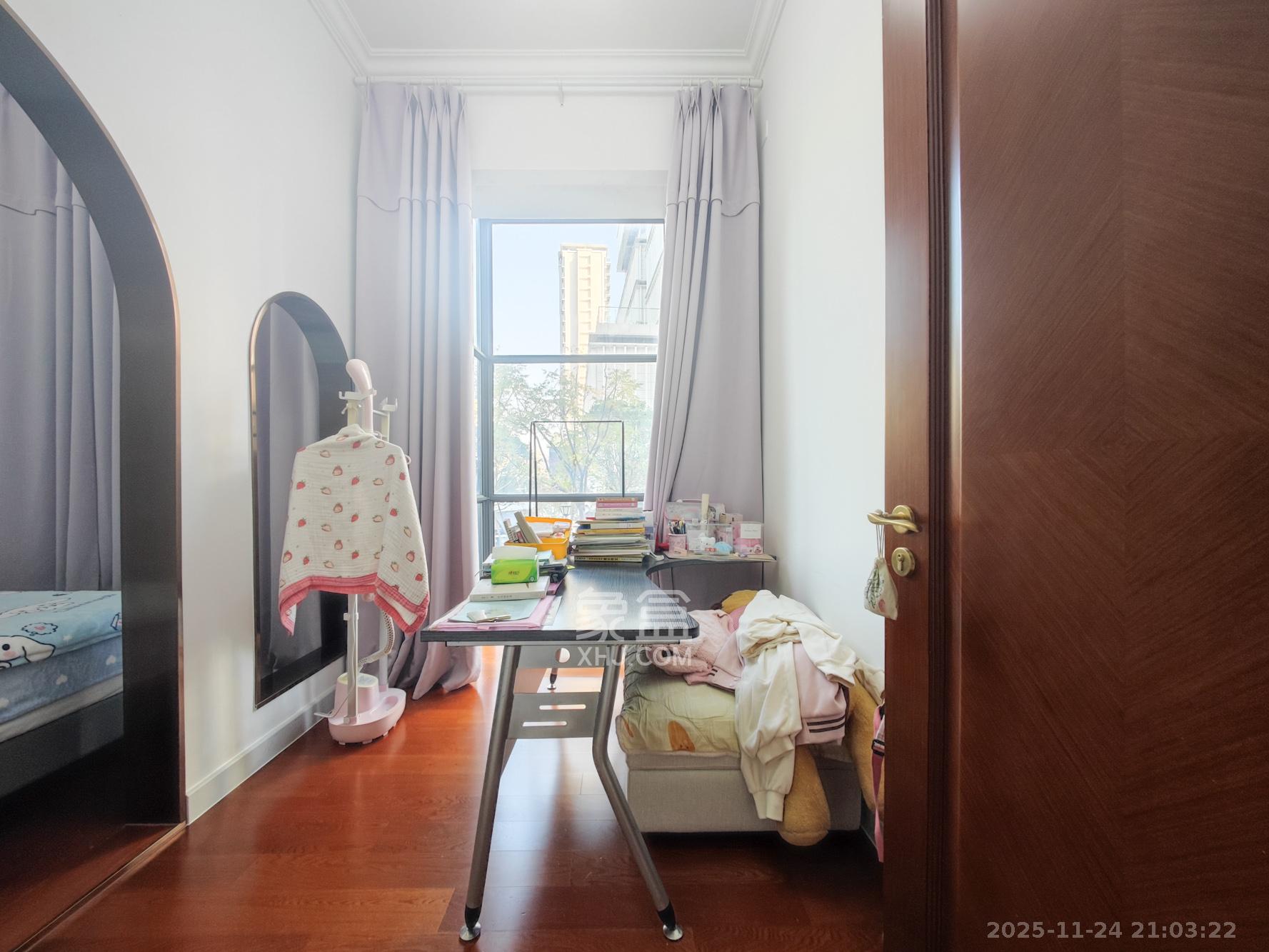 恒大上林苑 4室2厅2卫 140.0万 恒大上林苑 4室2厅2卫 140.0万其他