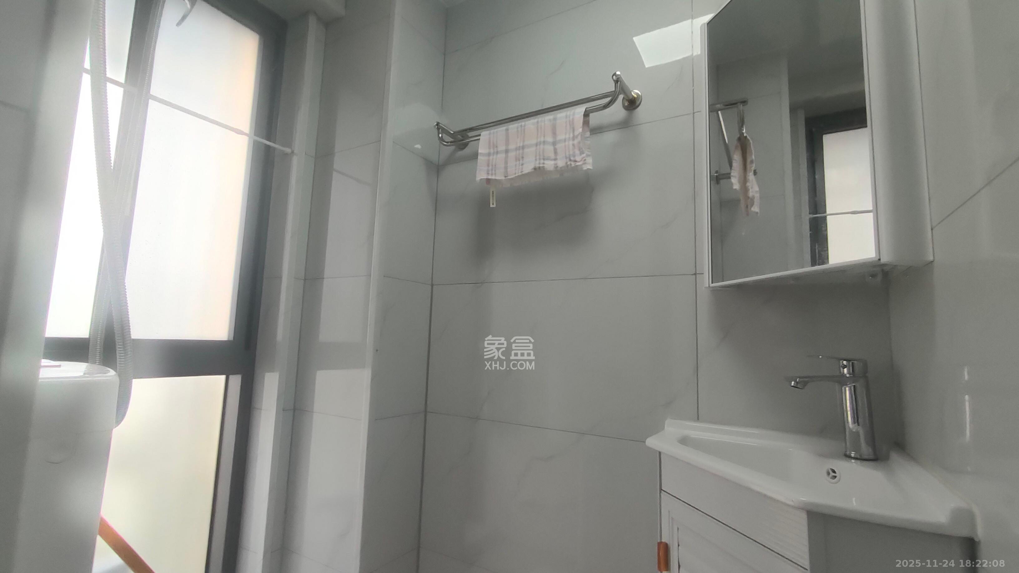 和景家园一期 3室1厅1卫 1800.0元/月 和景家园一期 3室1厅1卫 1800.0元/月室内图