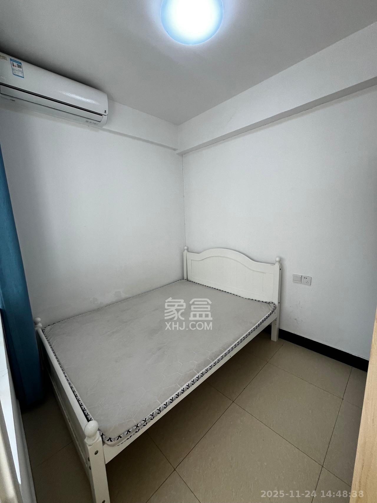 和润园一、二期  1室1厅1卫    1100.0元/月室内图