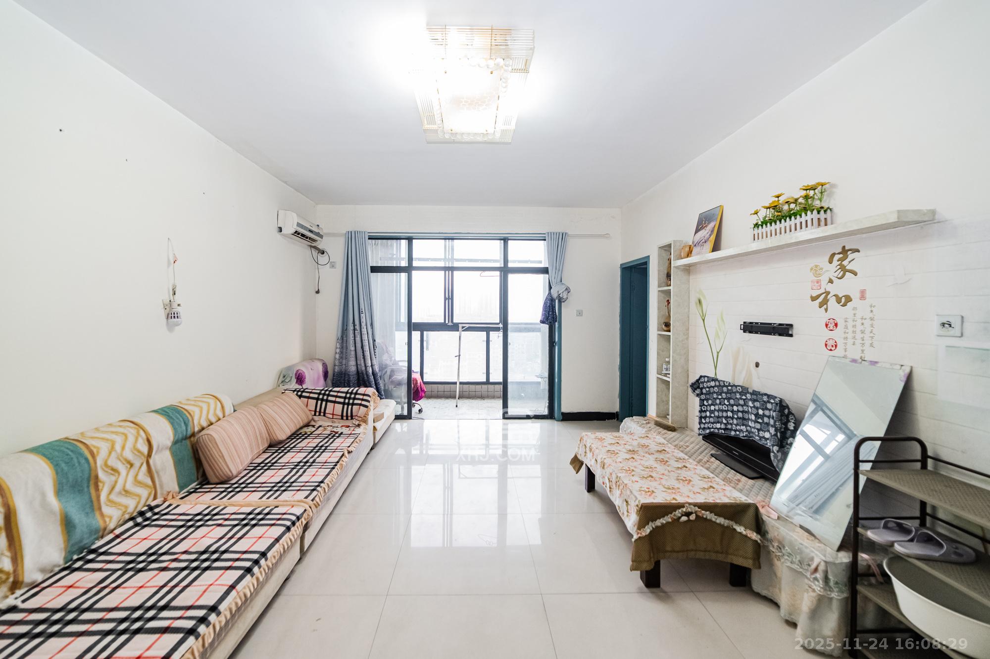 湘江世纪城咏江苑  3室2厅2卫    91.0万