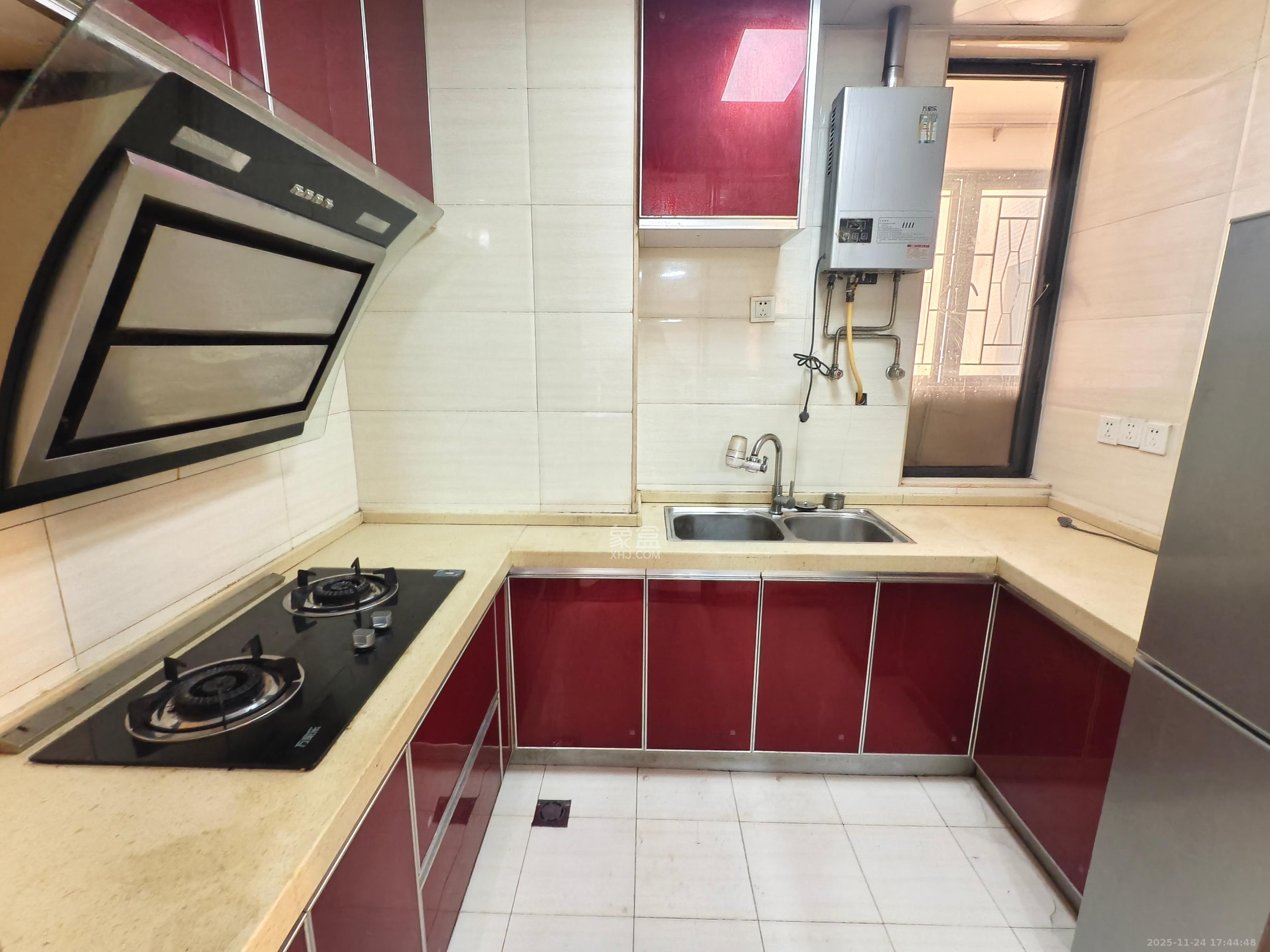 兴威帕克水岸 2室2厅1卫 1900.0元/月 兴威帕克水岸 2室2厅1卫 1900.0元/月室内图