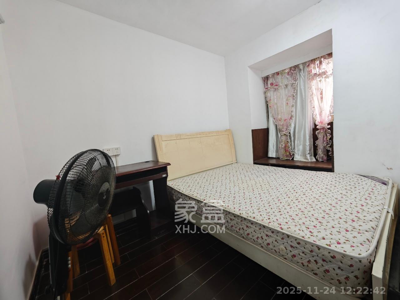 崇文里、崇圣里散盘  1室0厅0卫    1600.0元/月室内图