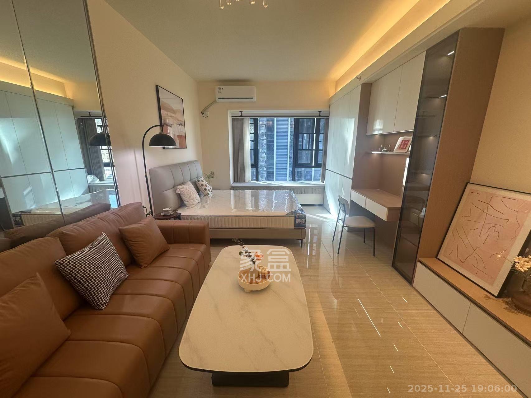 恒大金融广场  1室1厅1卫    1800.0元/月