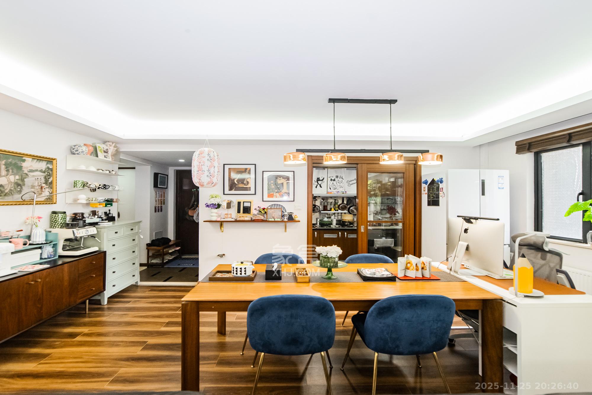 万科城  1室2厅1卫    139.0万客厅