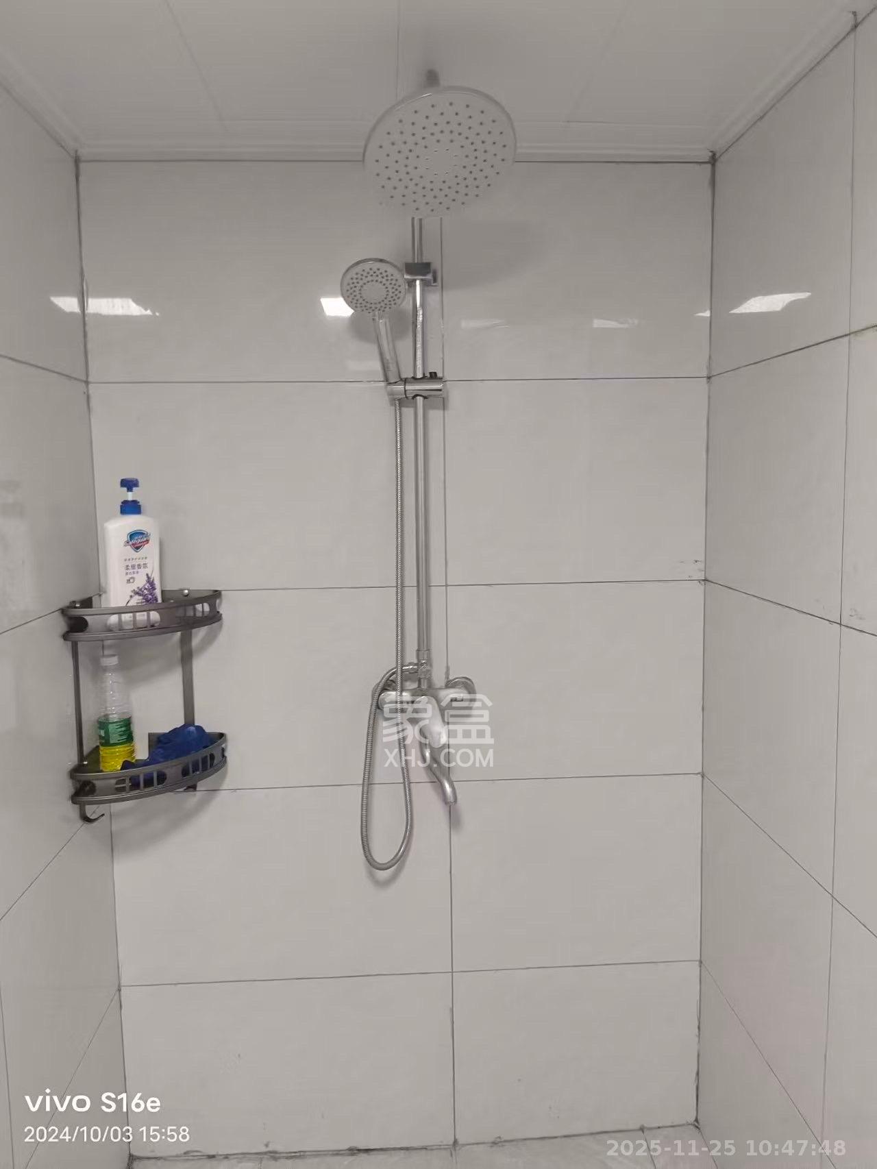 梅溪湖家居建材城 1室1厅1卫 1800.0元/月 梅溪湖家居建材城 1室1厅1卫 1800.0元/月室内图