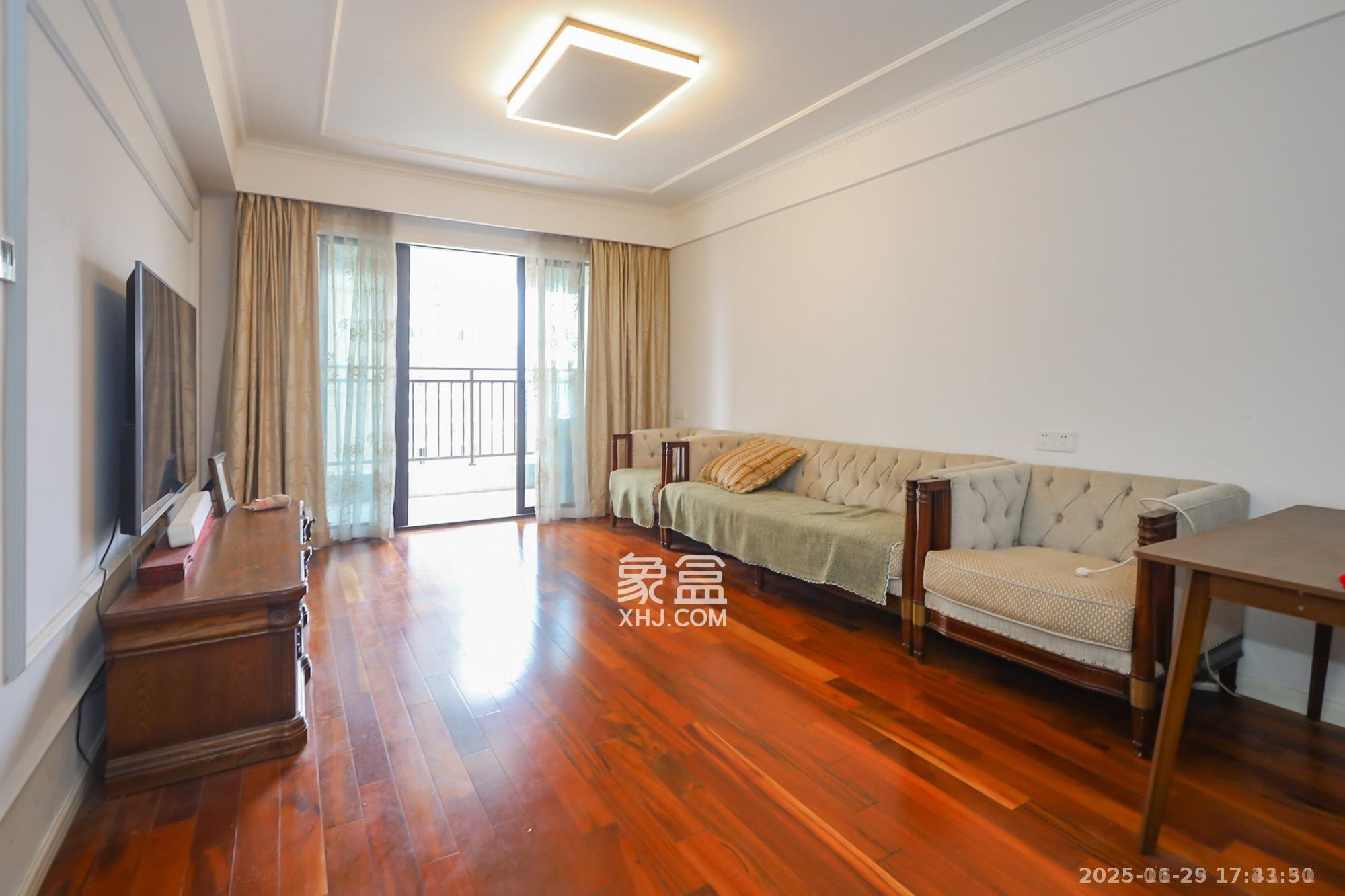 保利西海岸B区  2室1厅1卫    2700.0元/月室内图