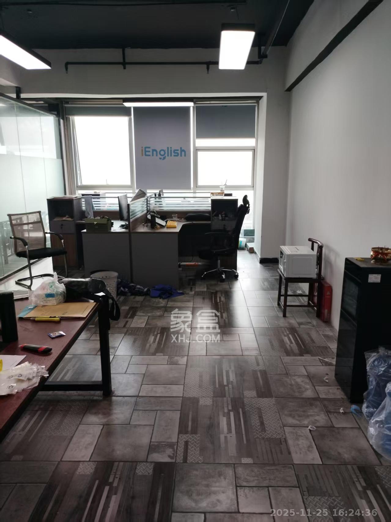 高信向日葵   1000.0㎡      4500.0元/月