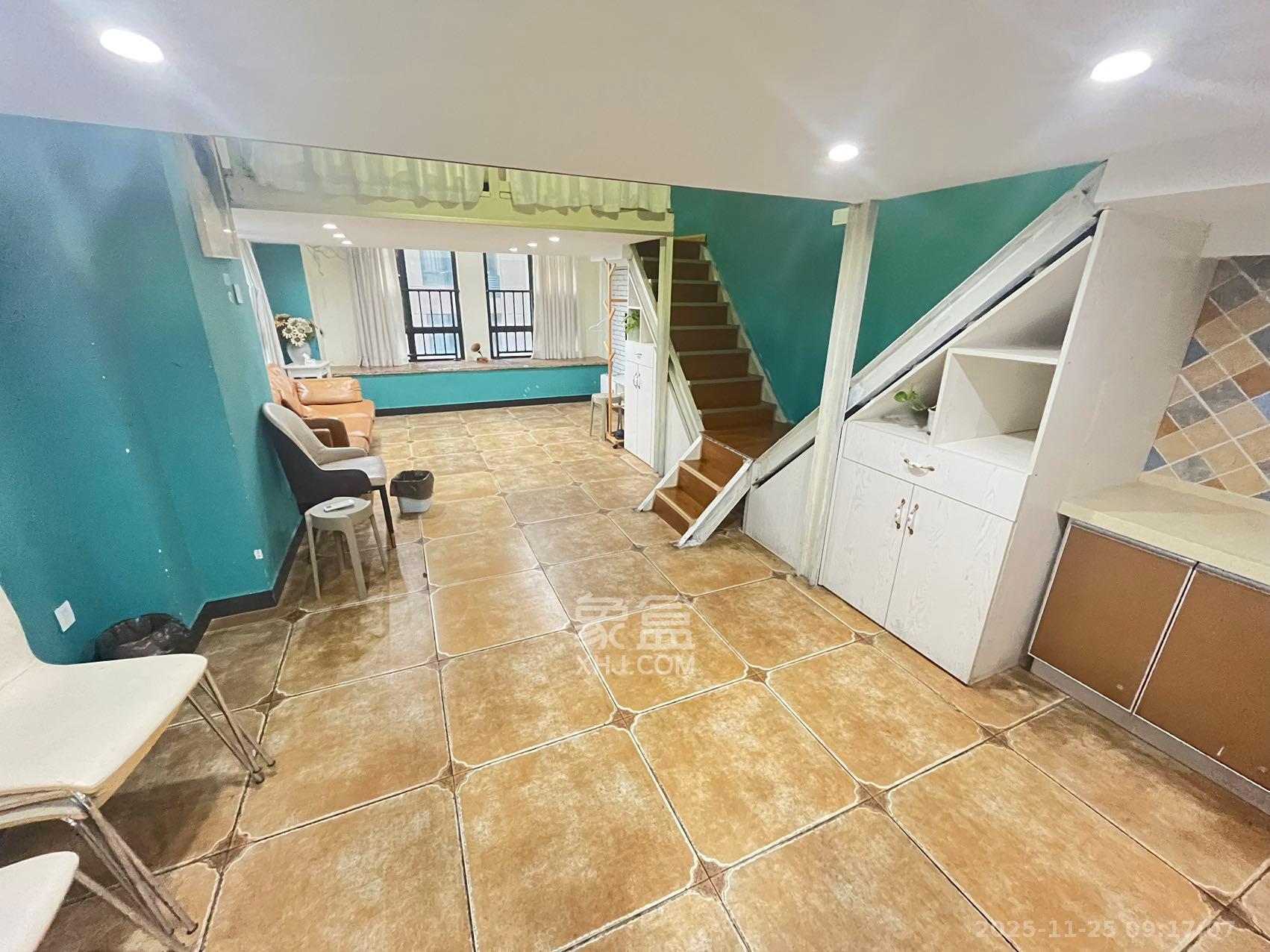 荣悦台  2室1厅1卫    1700.0元/月室内图