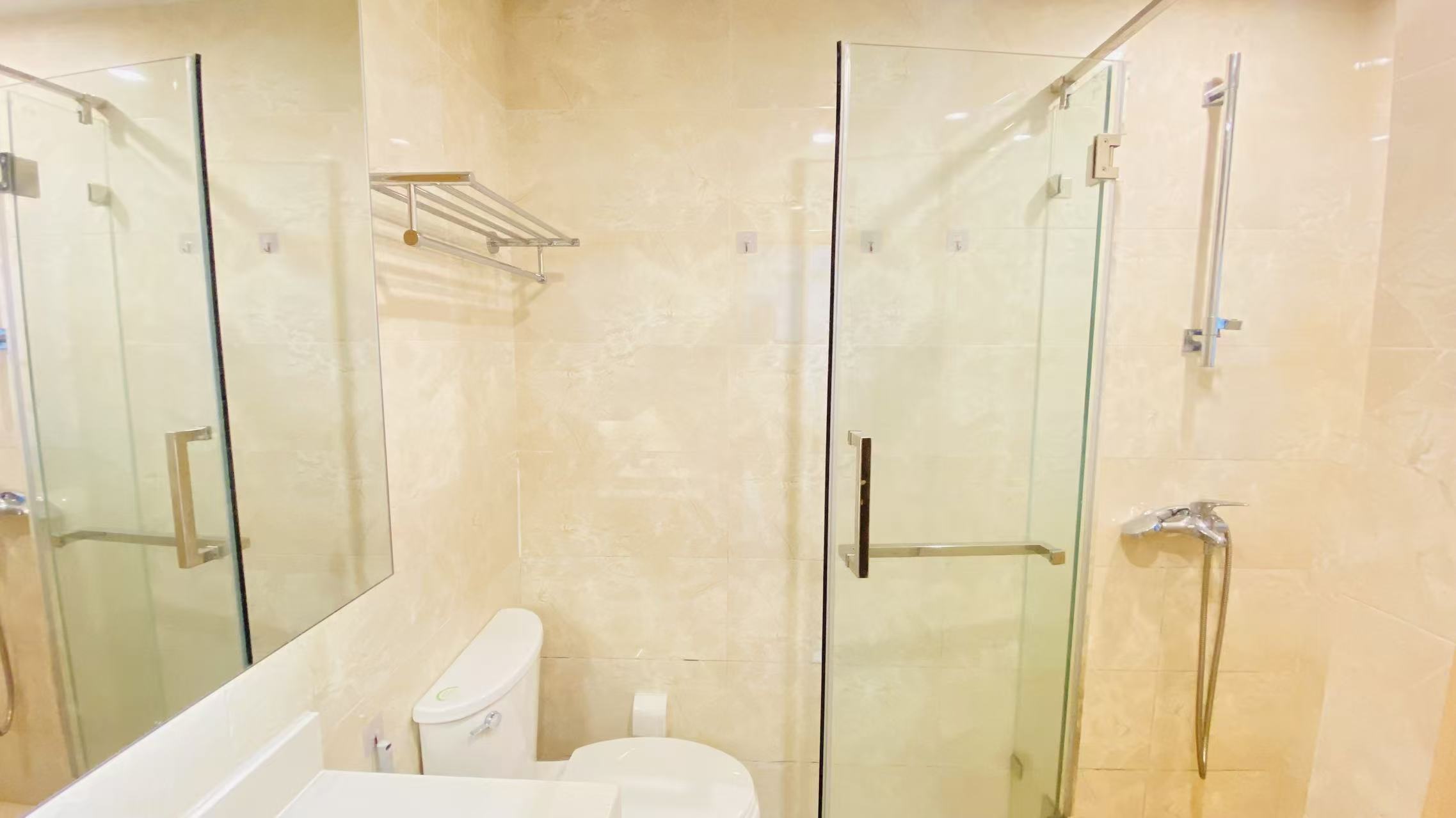 环球100宝龙城 2室1厅1卫 1500.0元/月 环球100宝龙城 2室1厅1卫 1500.0元/月室内图