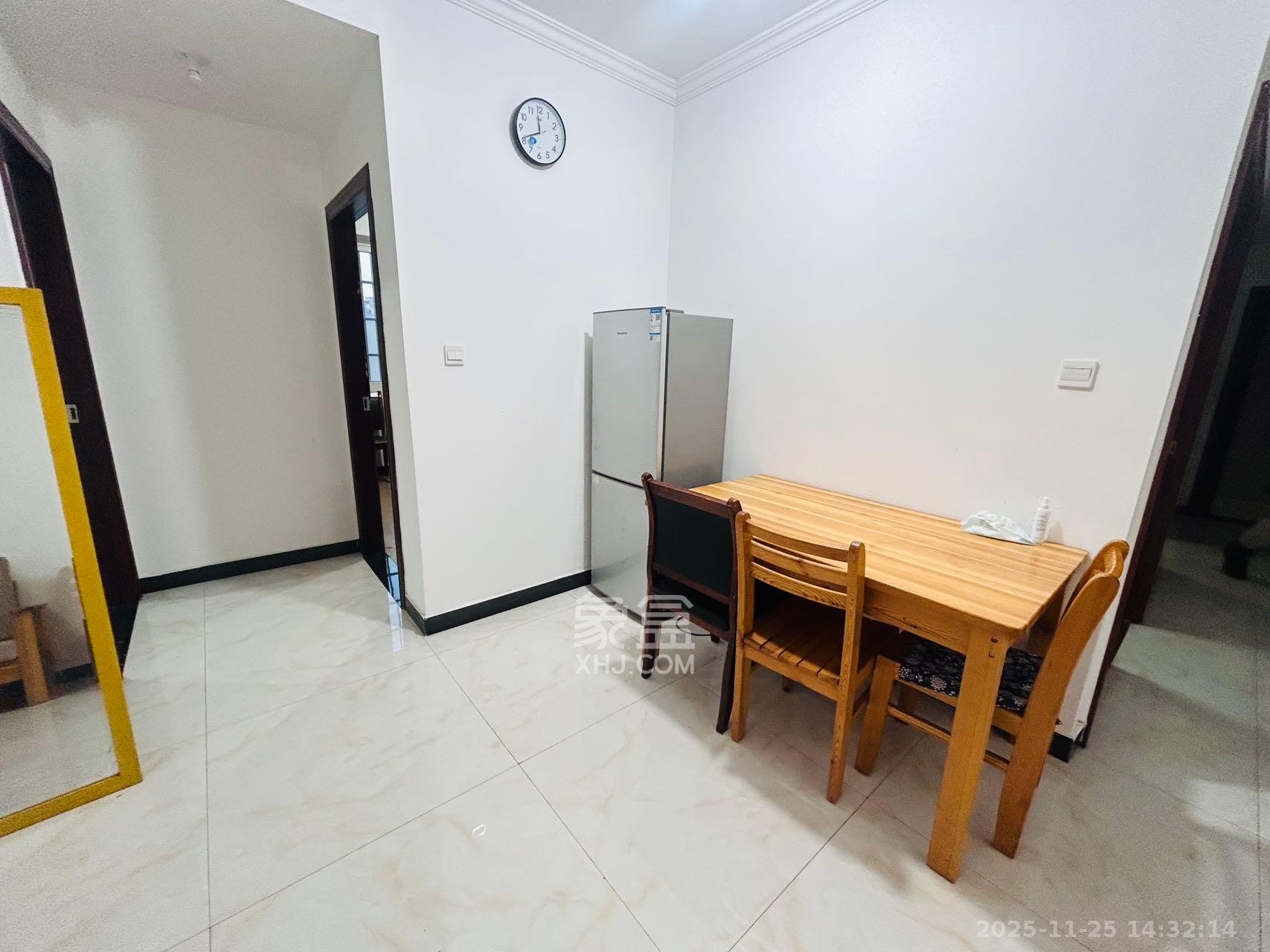 福泽园 2室2厅1卫 2100.0元/月 福泽园 2室2厅1卫 2100.0元/月室内图