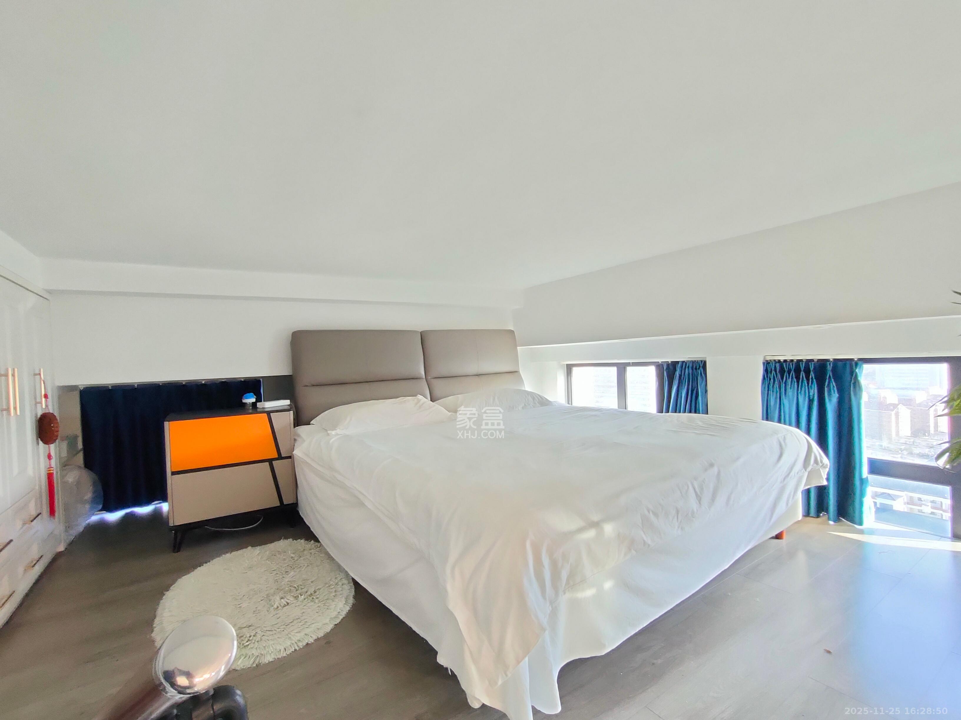 荣悦台 1室1厅1卫 2500.0元/月 荣悦台 1室1厅1卫 2500.0元/月室内图