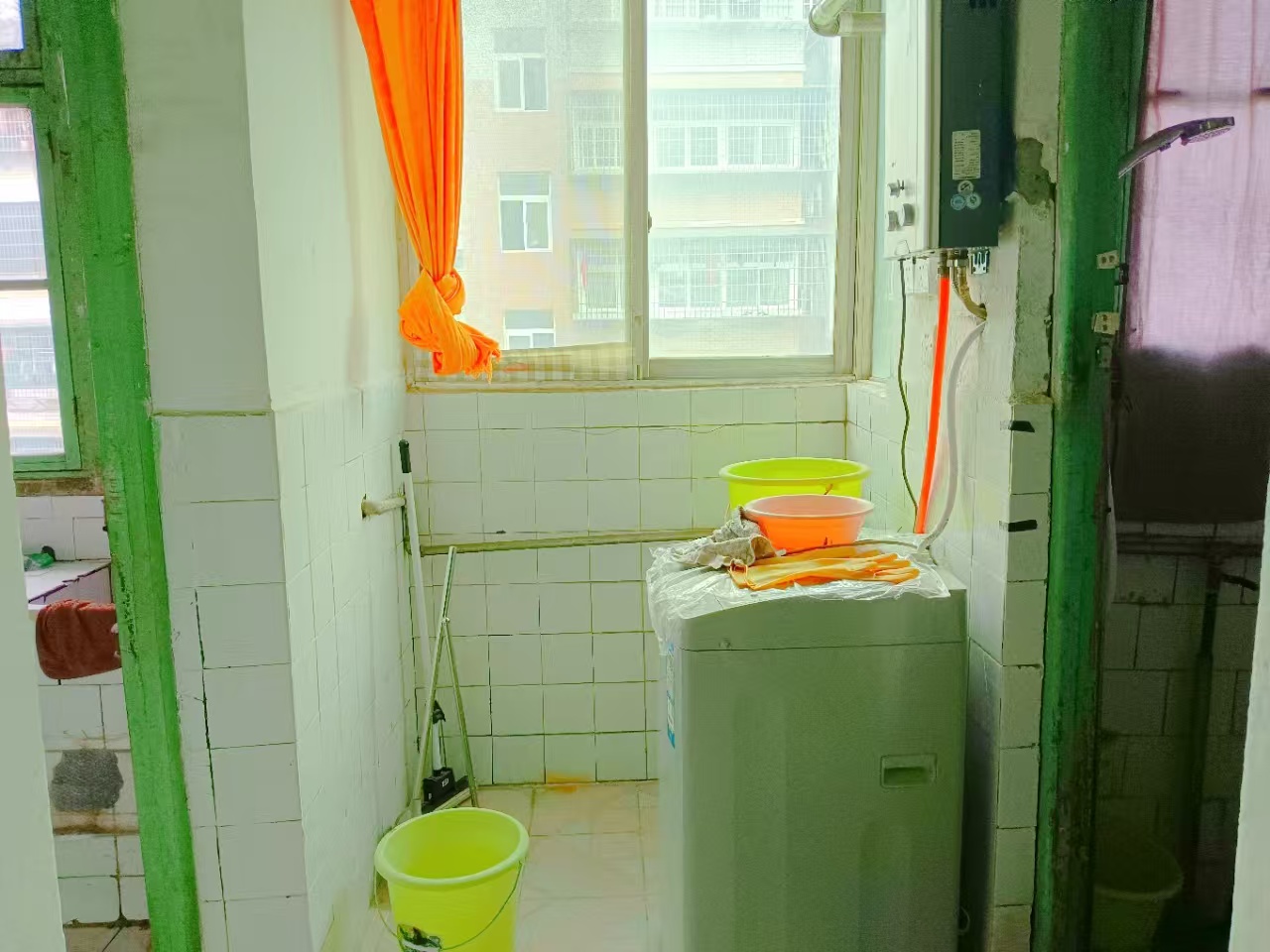 梓园社区(麻纺厂宿舍) 2室1厅1卫 600.0元/月 梓园社区(麻纺厂宿舍) 2室1厅1卫 600.0元/月室内图