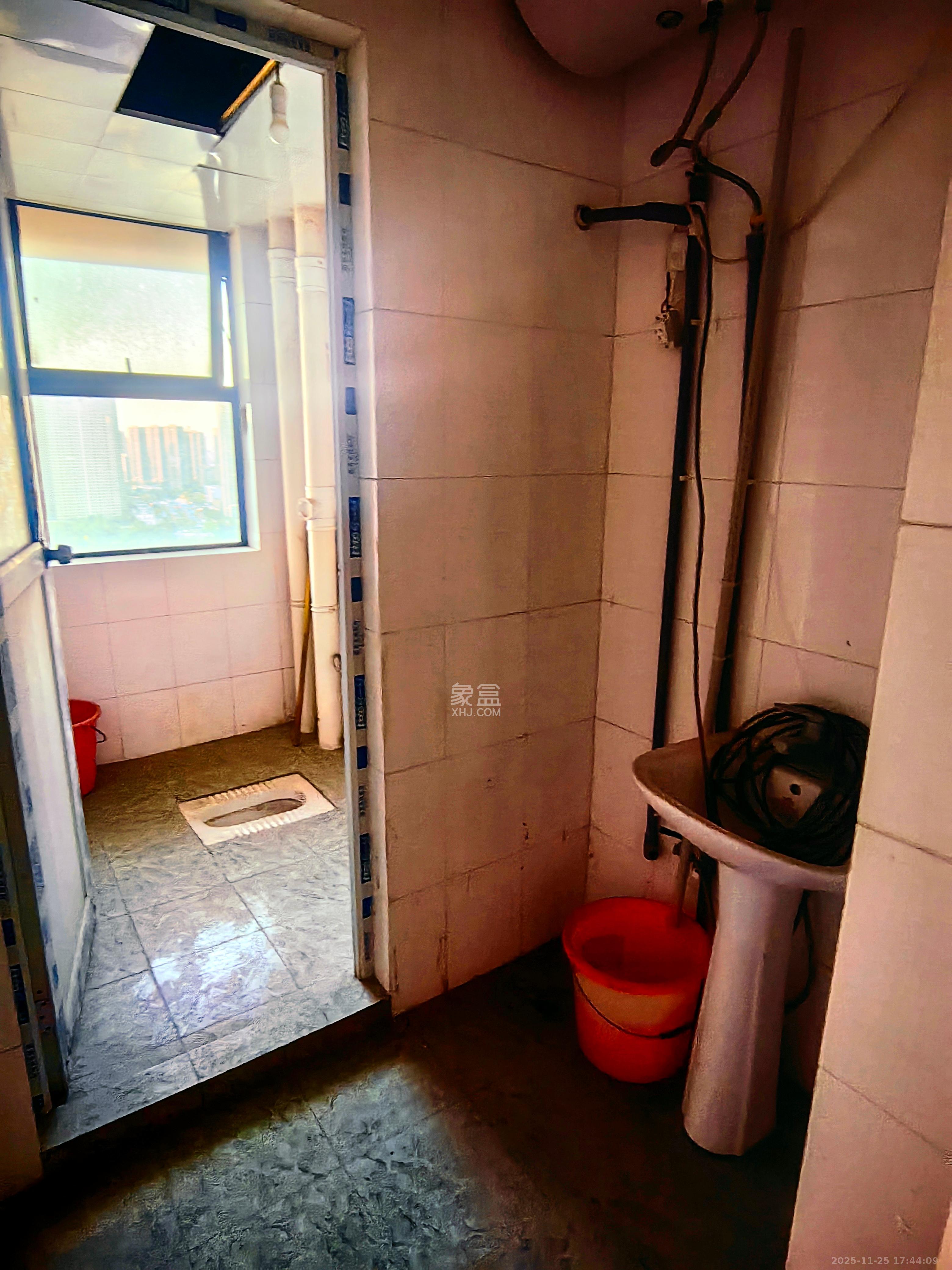 中海梅溪湖壹号  3室2厅2卫    3000.0元/月室内图