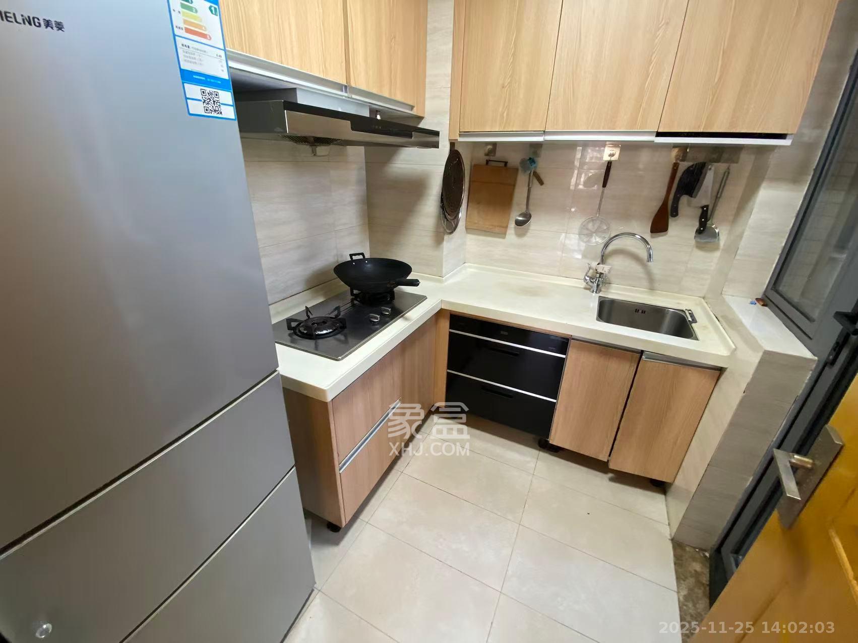 珠江郦城探香里 2室2厅1卫 2100.0元/月 珠江郦城探香里 2室2厅1卫 2100.0元/月室内图