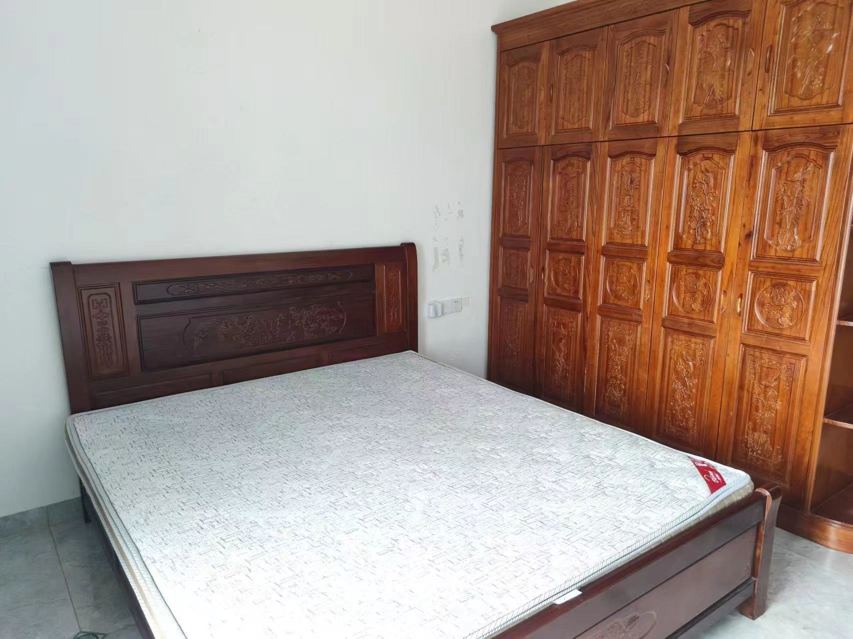 山海苑  3室2厅1卫    2700.0元/月室内图