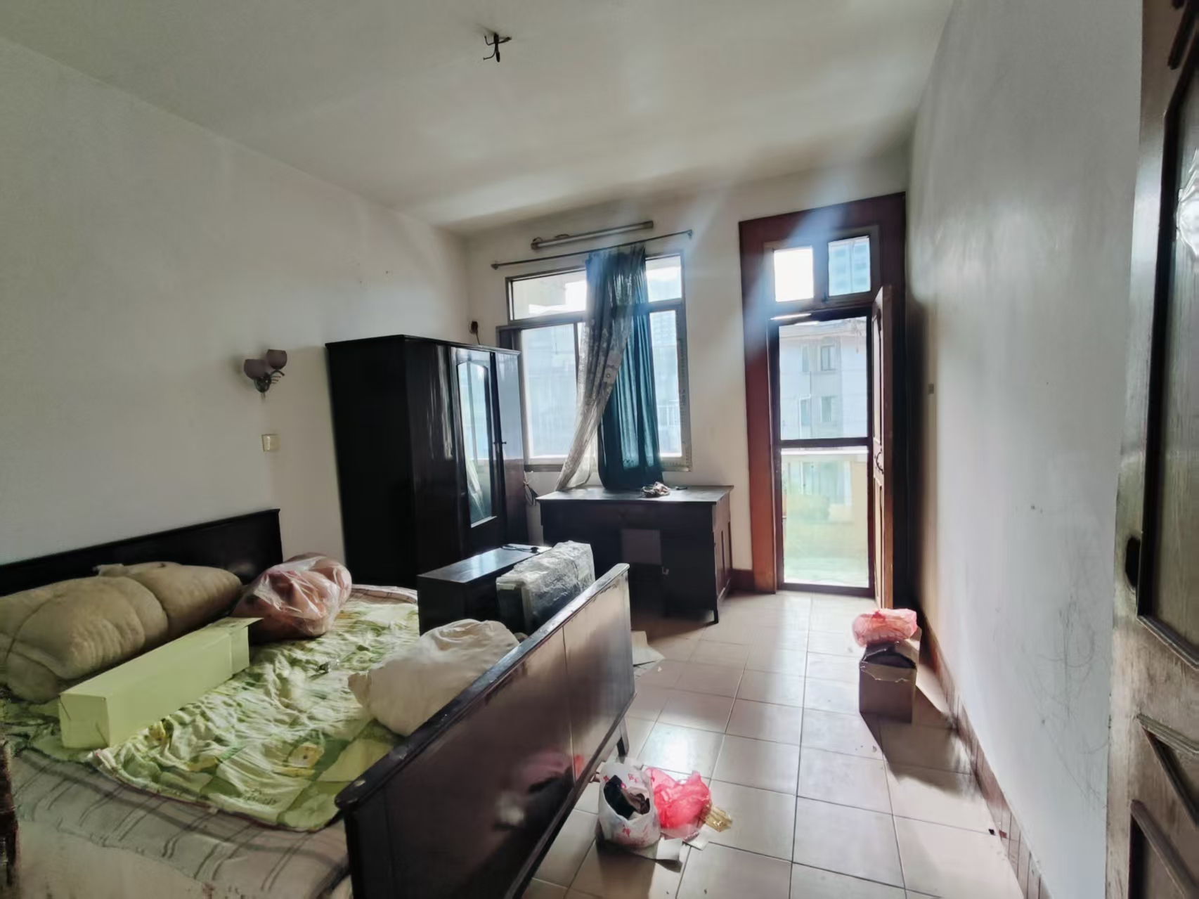 桃花仑居委会 3室2厅2卫 16.8万 桃花仑居委会 3室2厅2卫 16.8万室内图