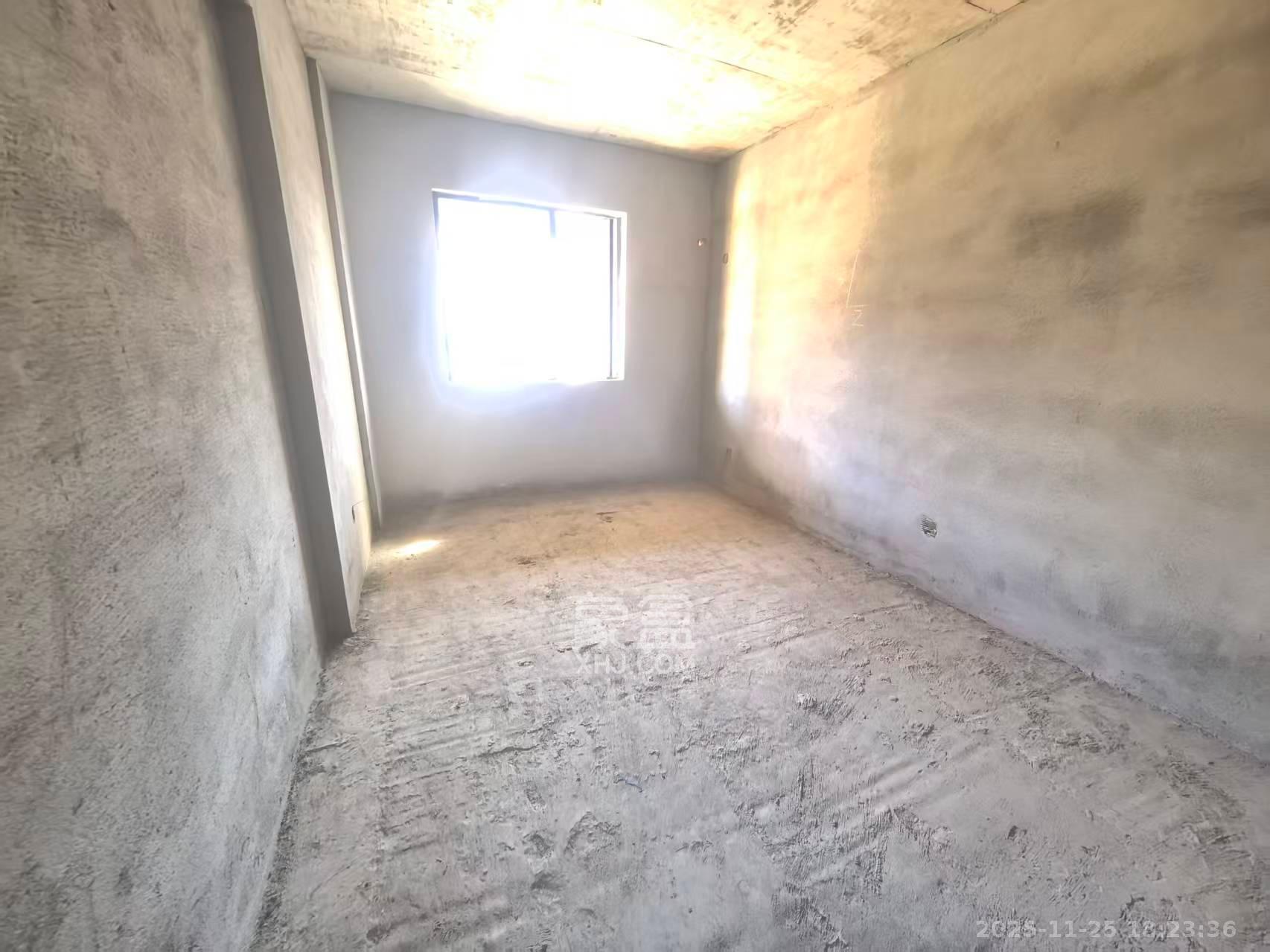 大汉紫敬龙城 4室2厅2卫 59.8万 大汉紫敬龙城 4室2厅2卫 59.8万室内图