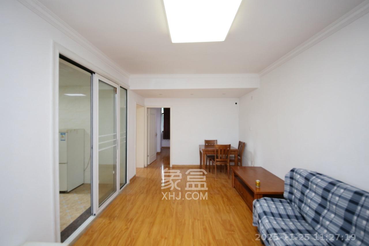 戥子桥散盘  1室1厅1卫    2300.0元/月室内图