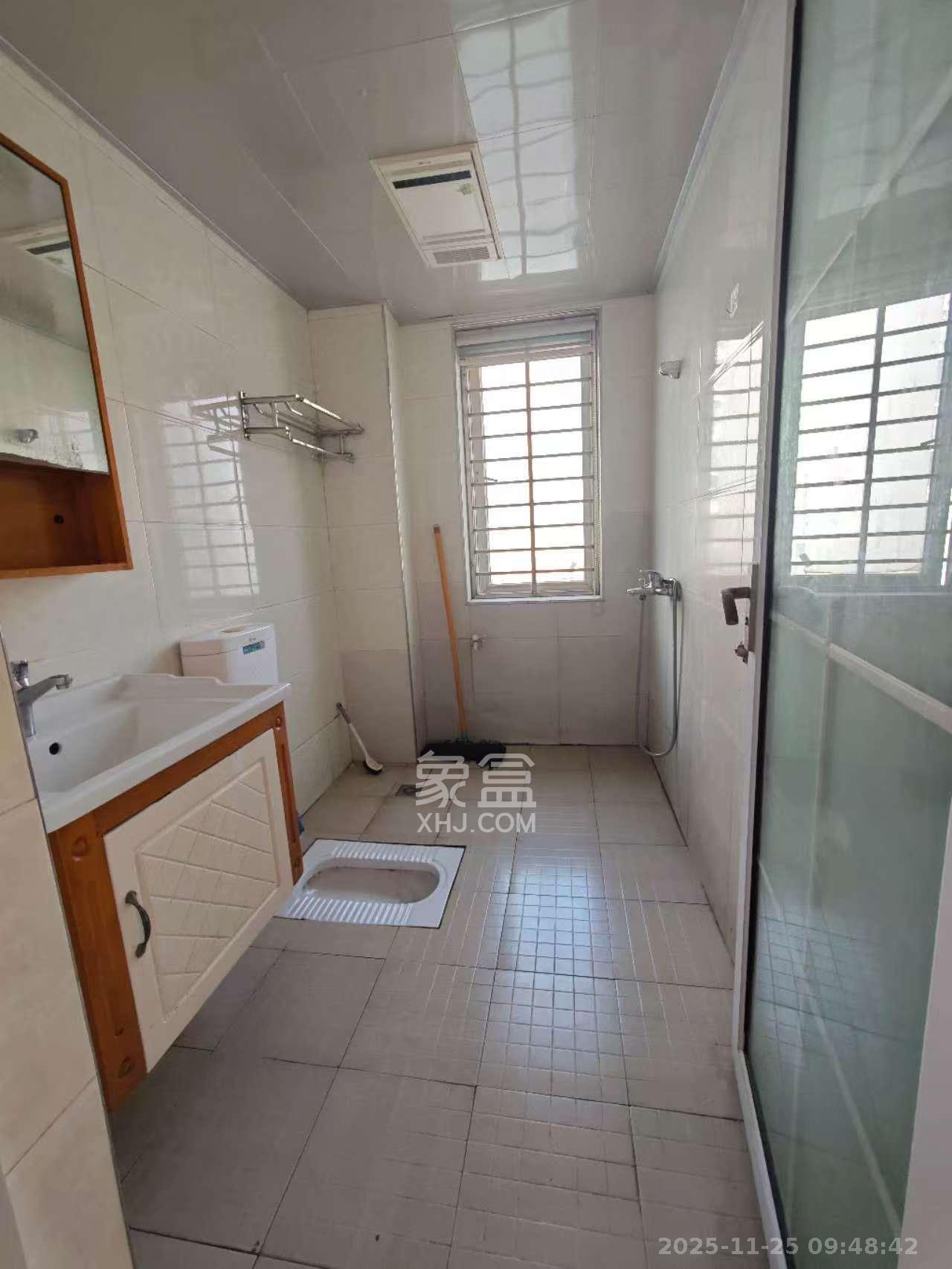 山语城一期 3室2厅2卫 1800.0元/月 山语城一期 3室2厅2卫 1800.0元/月室内图