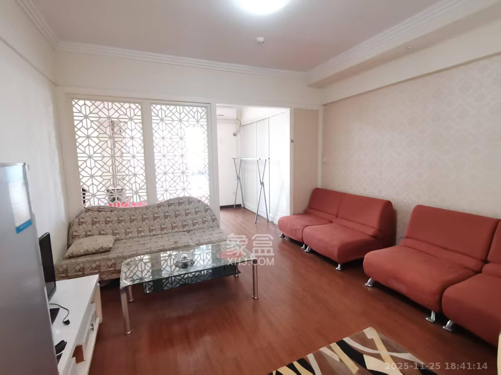 西子一间 1室1厅1卫 1600.0元/月 西子一间 1室1厅1卫 1600.0元/月室内图