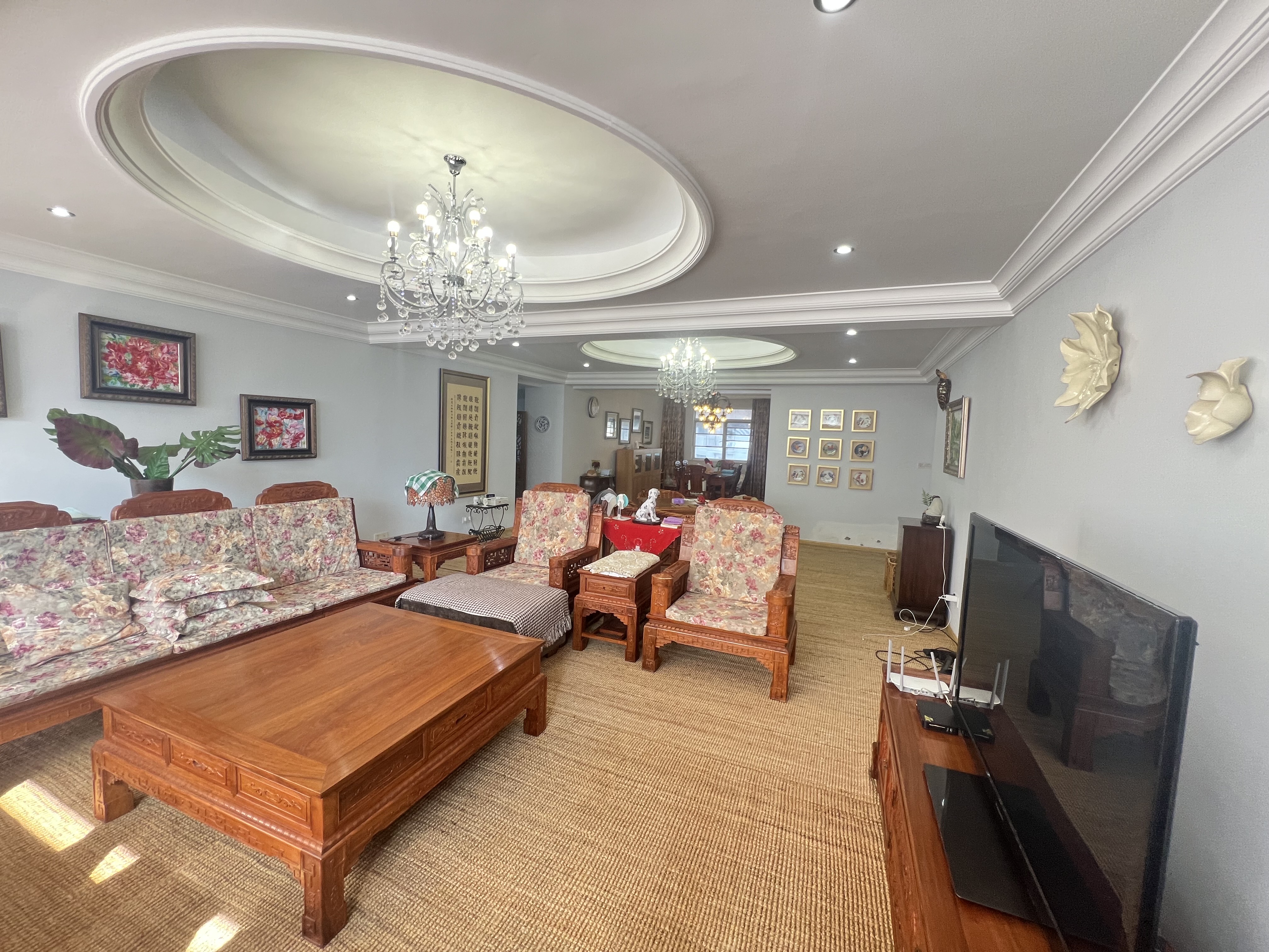 德派斯大厦 4室2厅2卫 7000.0元/月 德派斯大厦 4室2厅2卫 7000.0元/月室内图